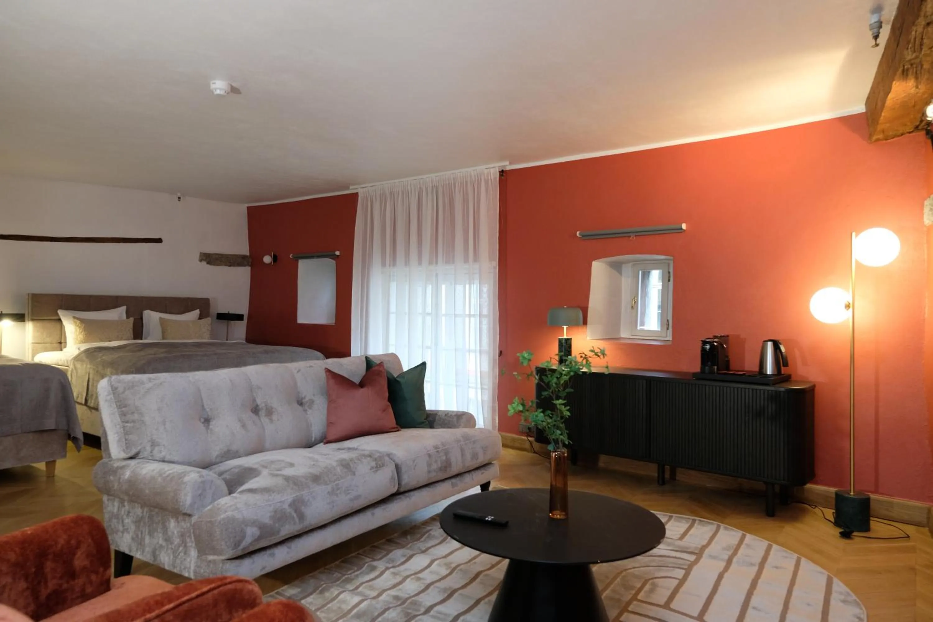 Photo of the whole room in The Three Sisters Hotel