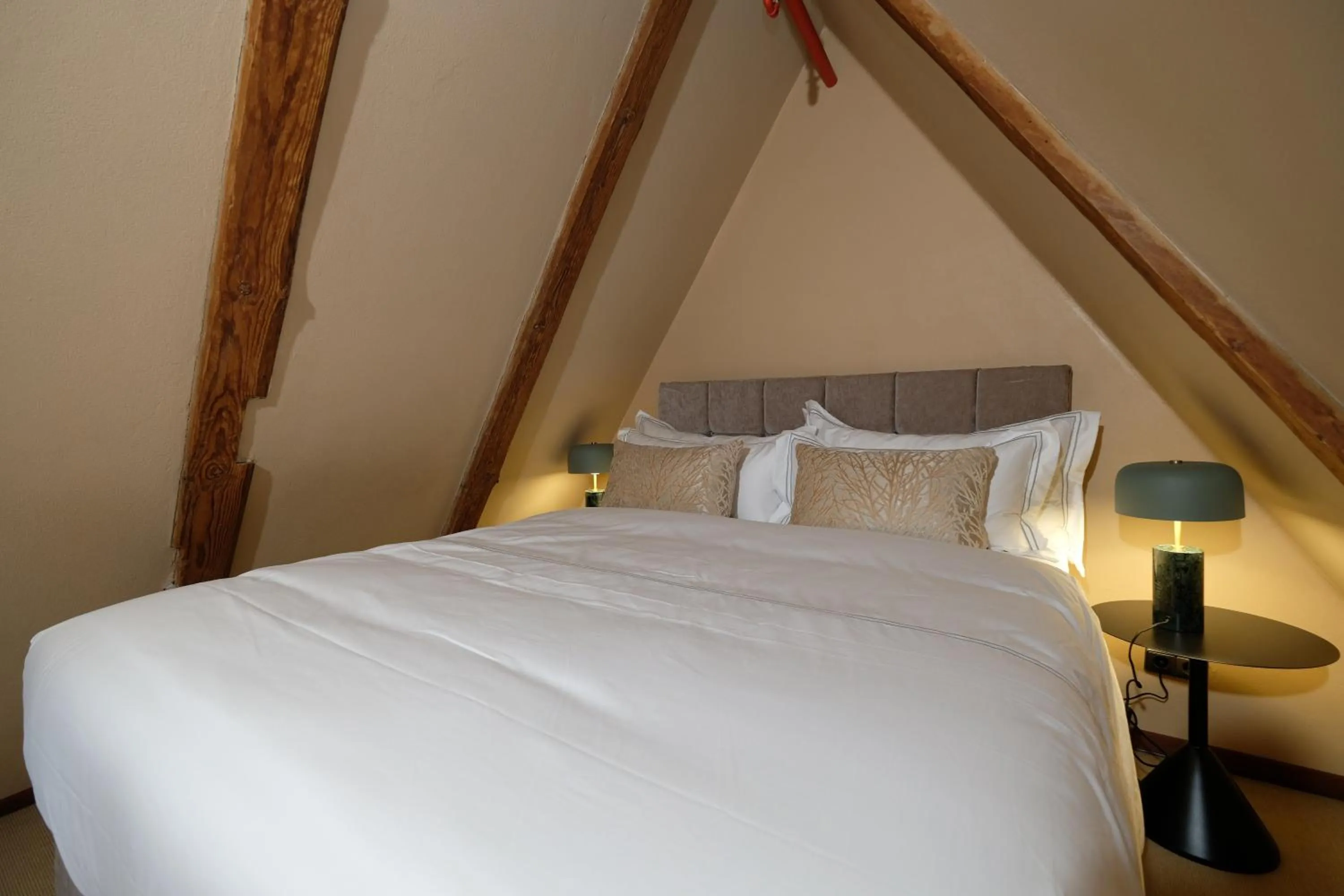 Bedroom, Bed in The Three Sisters Hotel