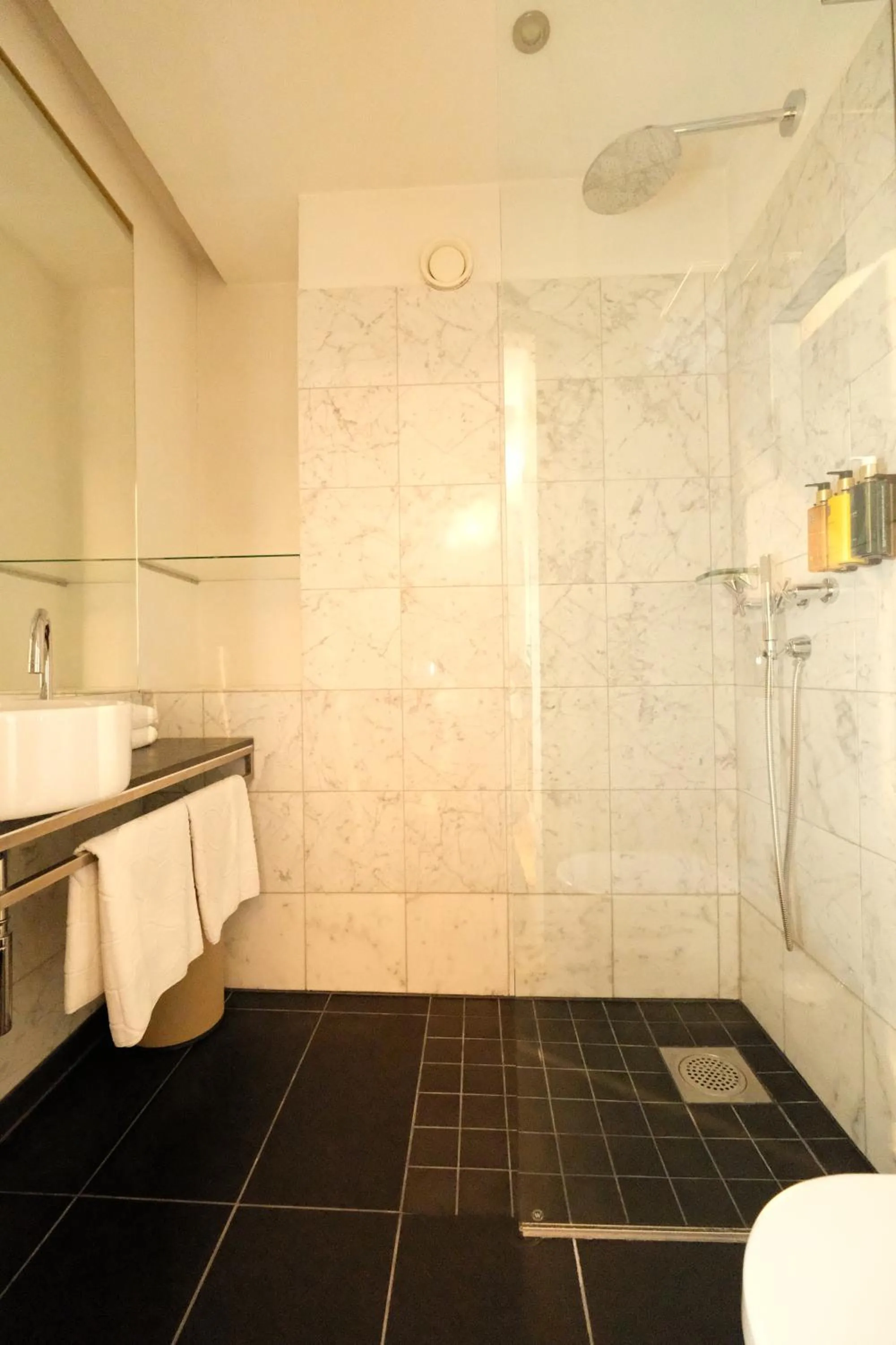 Bathroom in The Three Sisters Hotel