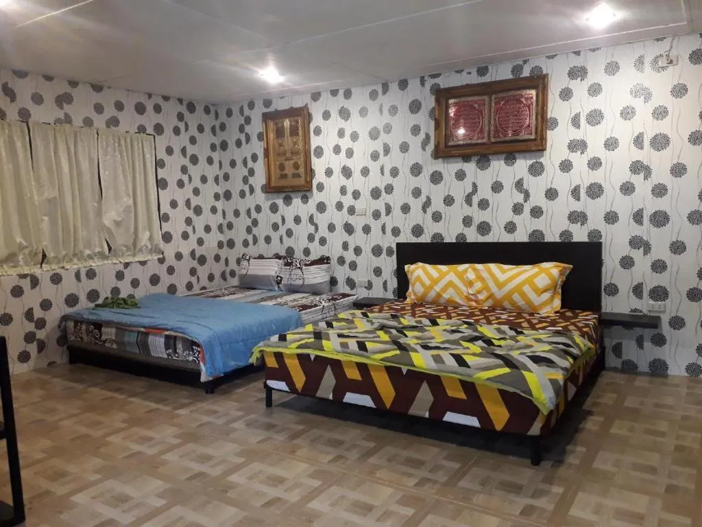 Photo of the whole room, Bed in Ahza syariah