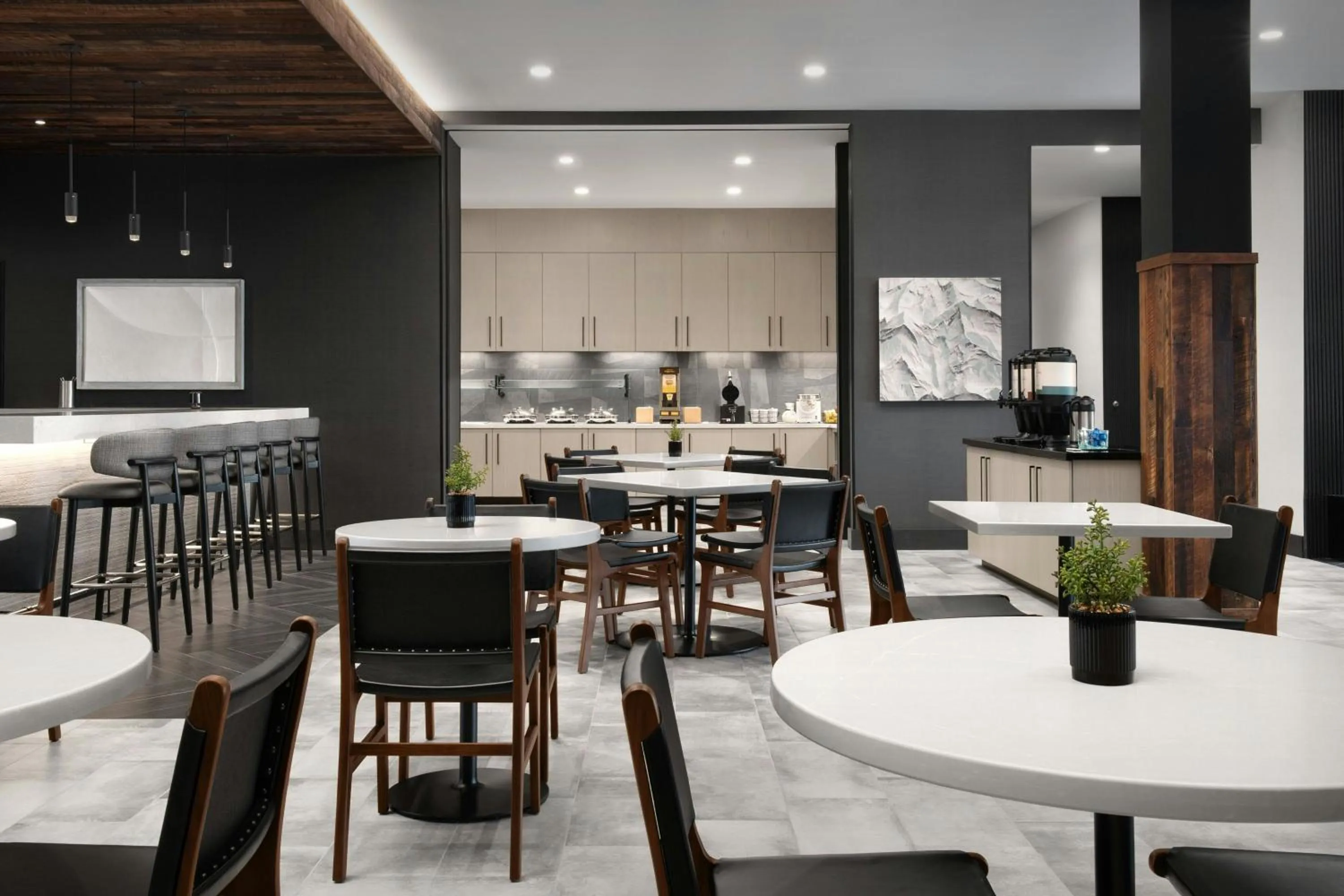 Breakfast in TownePlace Suites by Marriott Bozeman West