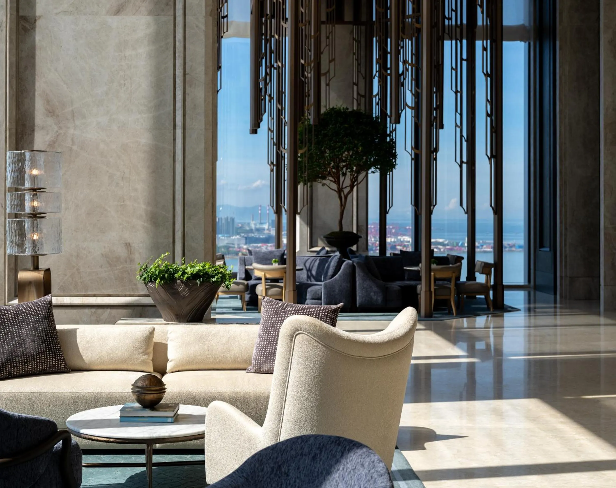 Lobby or reception in The St. Regis Shenzhen Bao'an