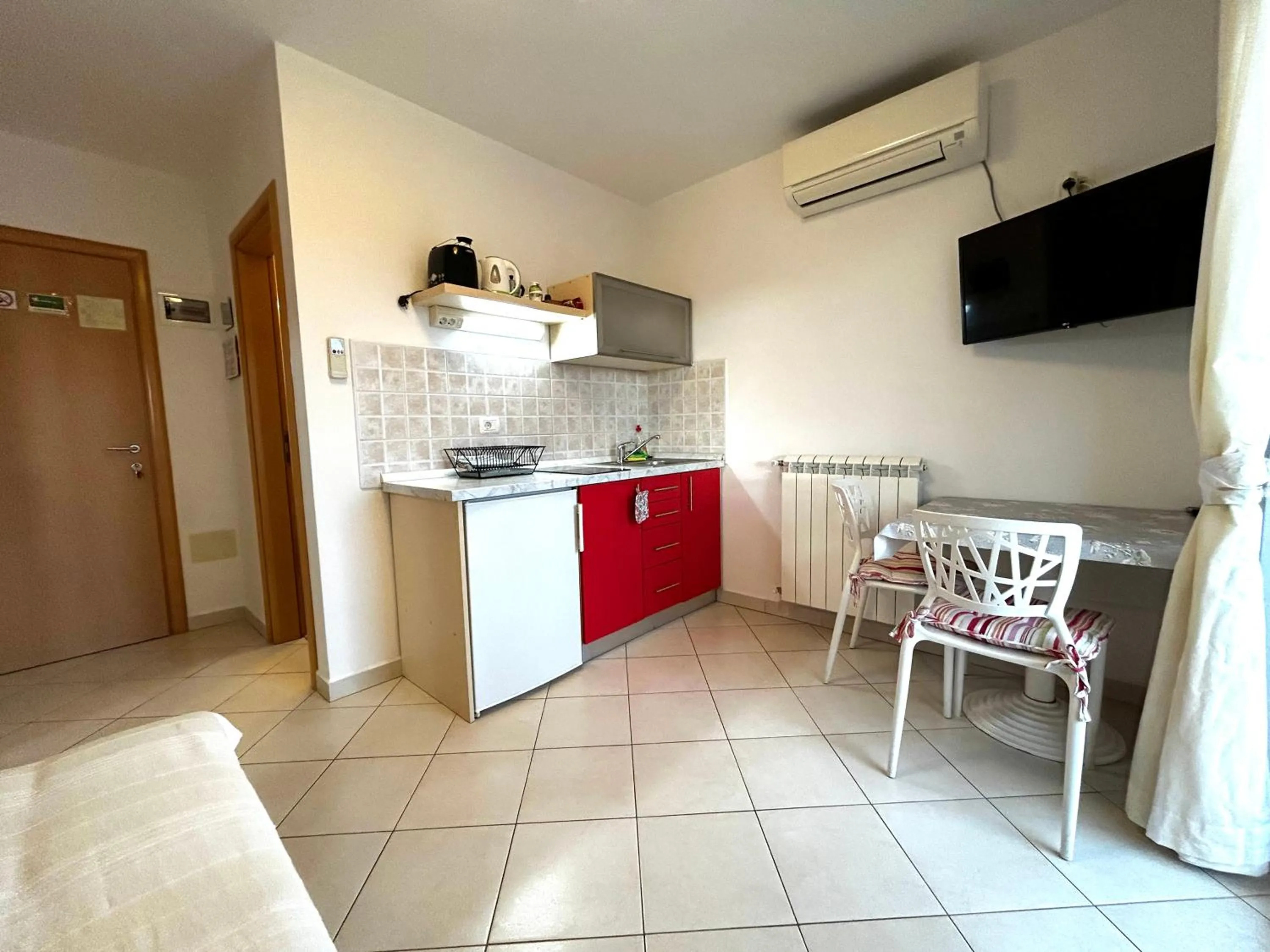 TV and multimedia in Guest House Gloria