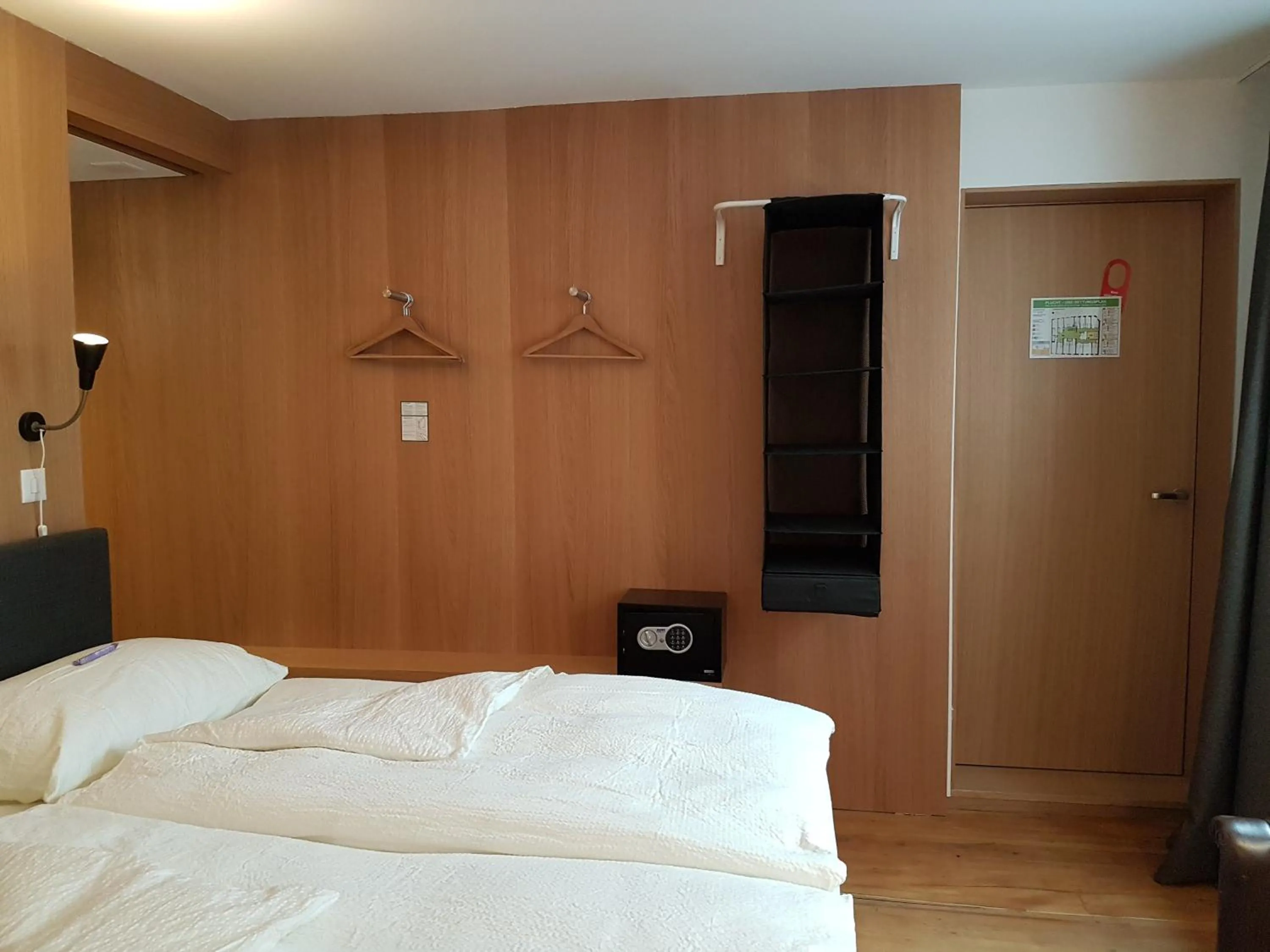 Photo of the whole room, Bed in East West Hotel Basel