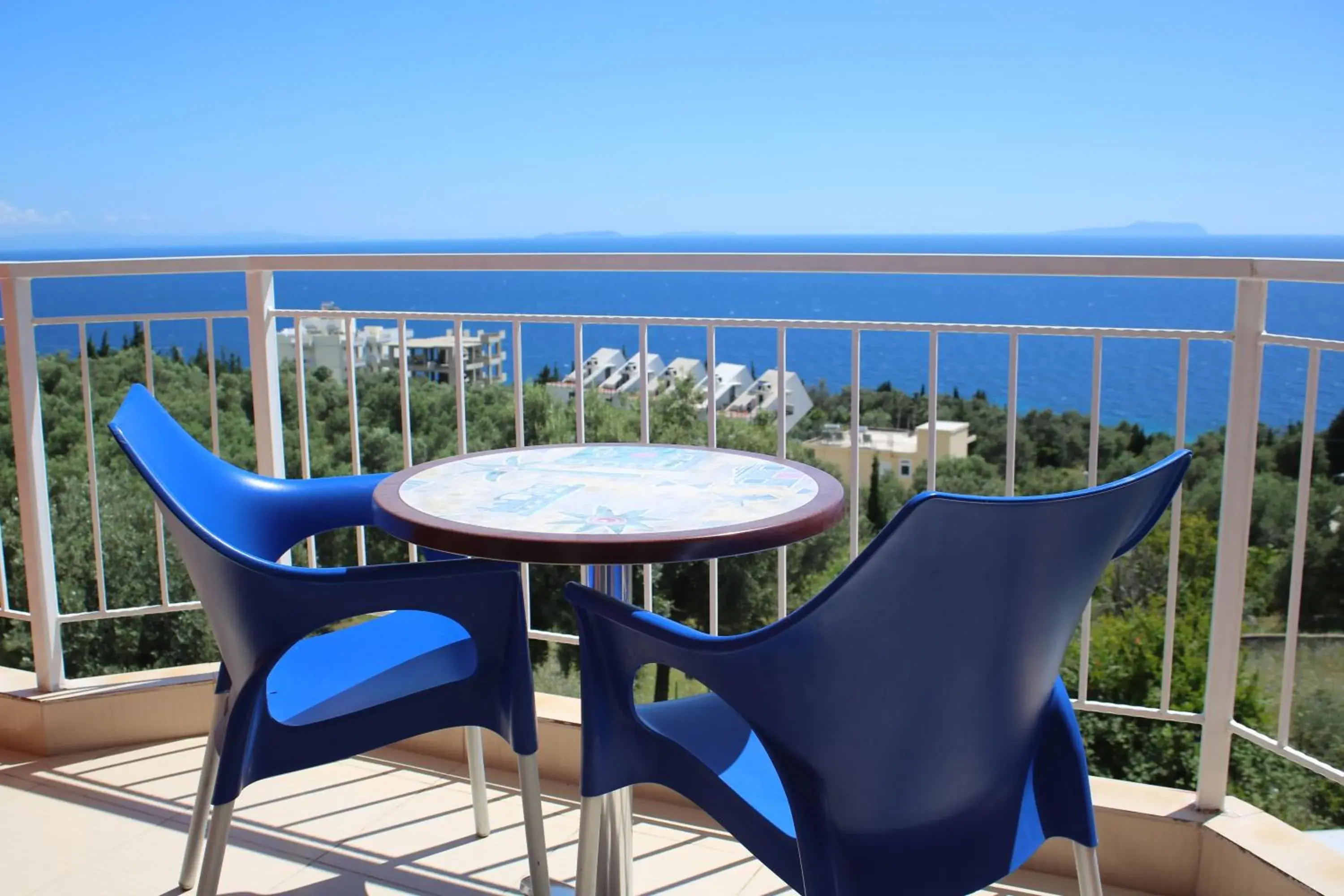 Triple Room with Sea View in La Maroja View Hotel Triple Room with Sea View in La Maroja View Hotel