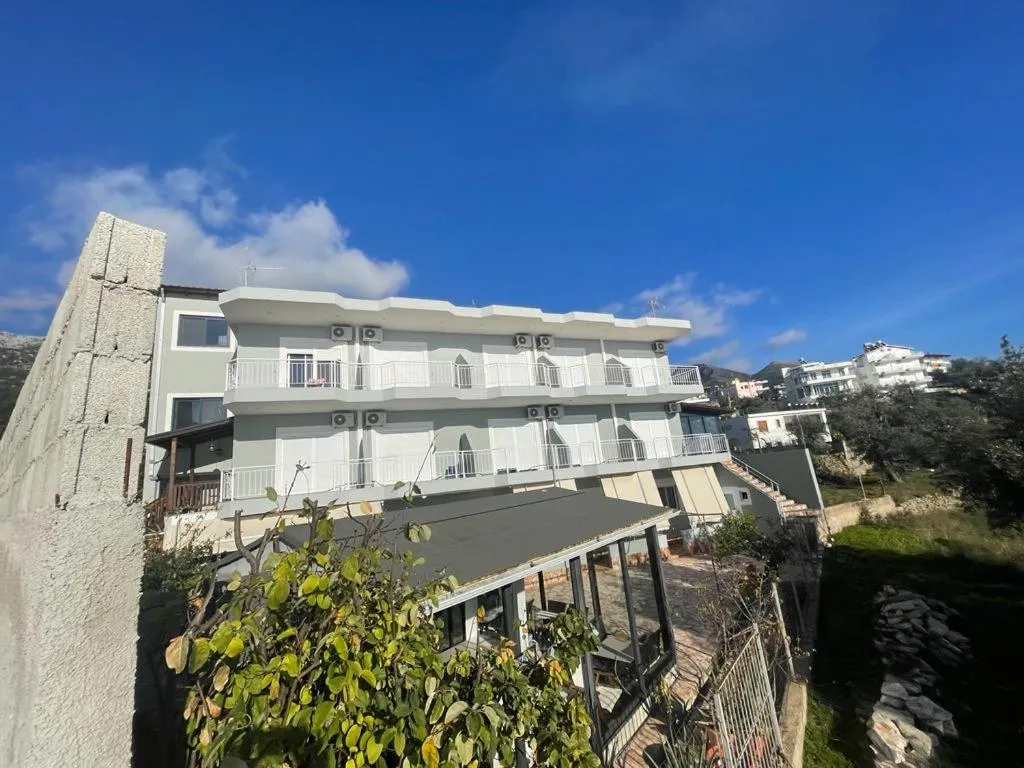 Property building in La Maroja View Hotel