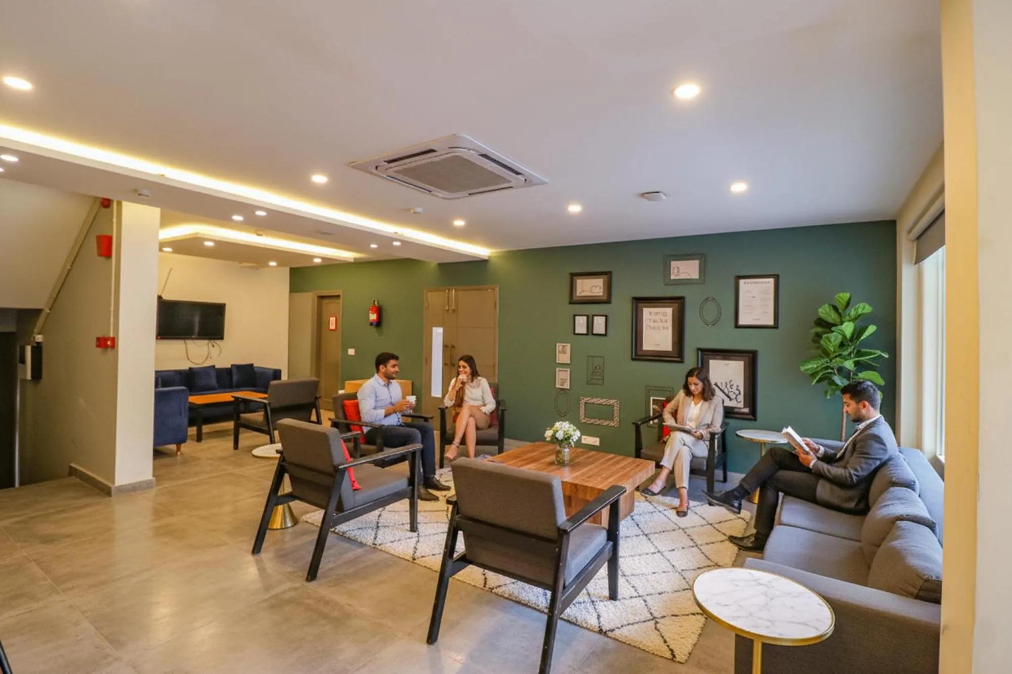 Restaurant/places to eat in FabHotel Lord Inn