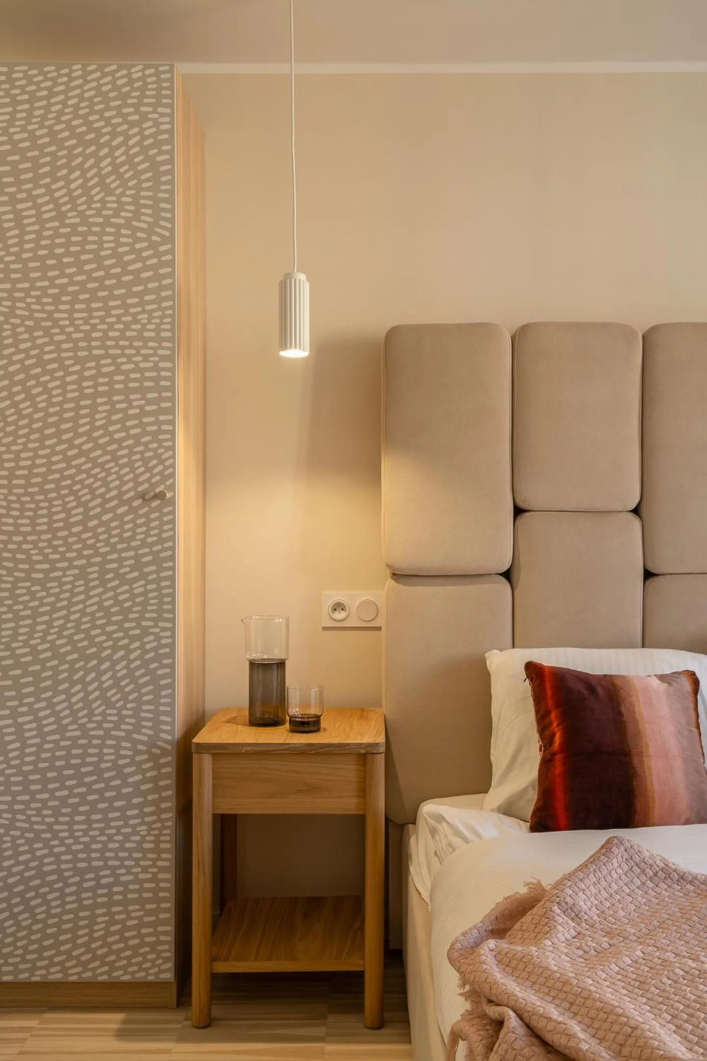Bed in RentPlanet - Apartamenty Rynek