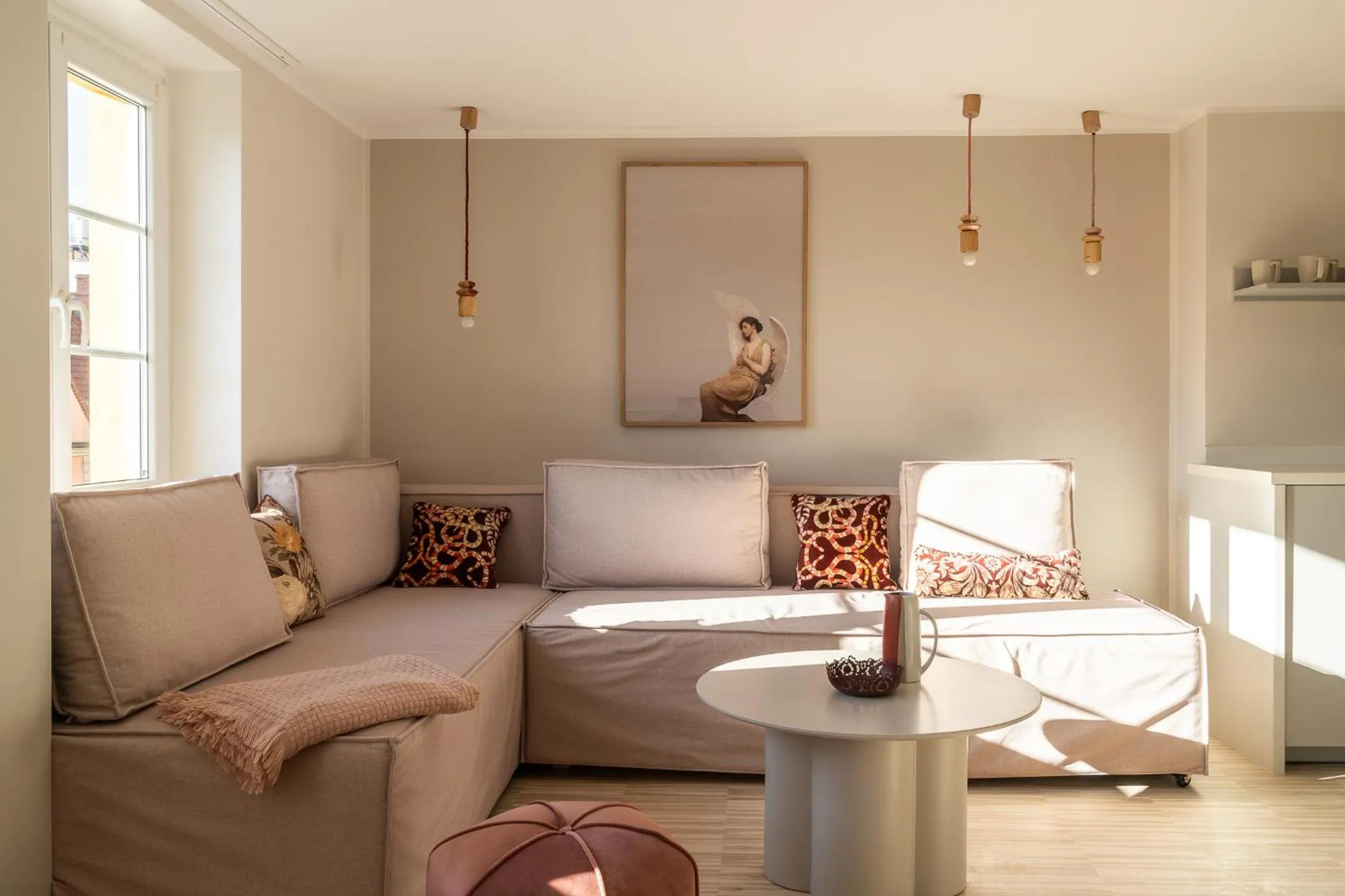 Seating area, Bed in RentPlanet - Apartamenty Rynek