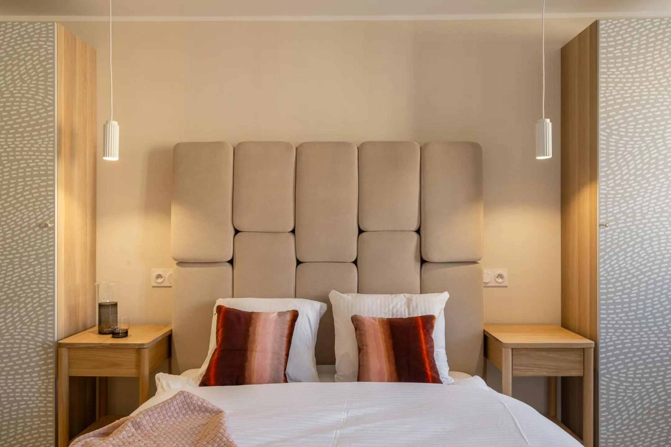 Bed in RentPlanet - Apartamenty Rynek