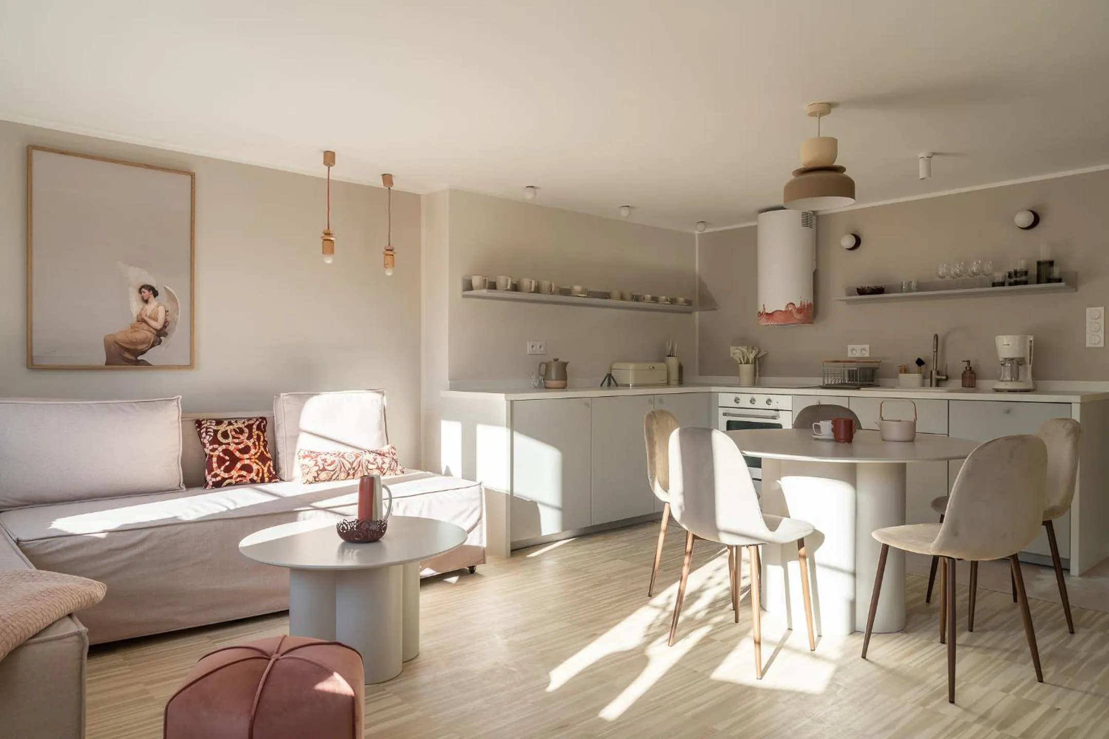 Kitchen or kitchenette in RentPlanet - Apartamenty Rynek