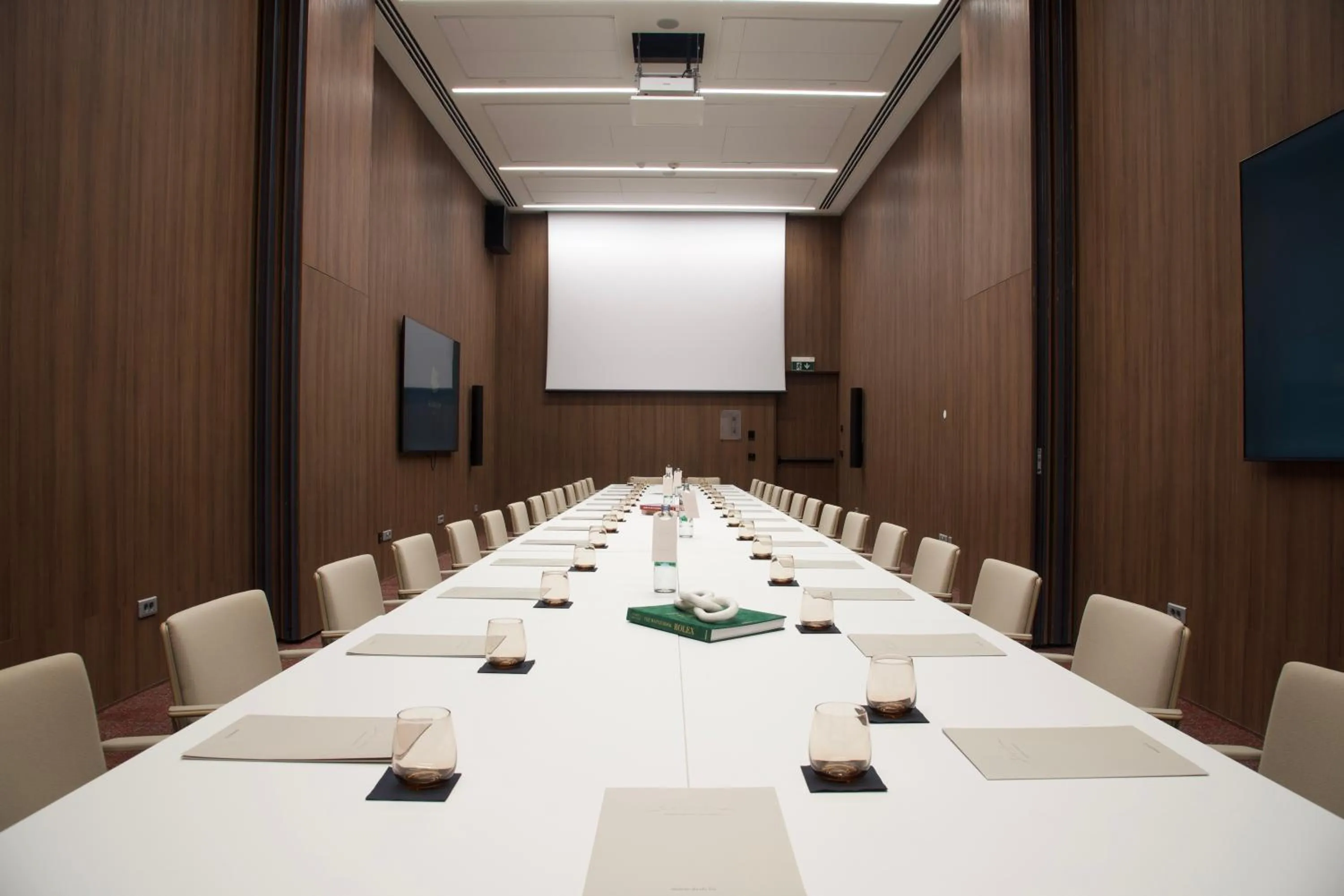 Meeting/conference room in Hotel Sumratin