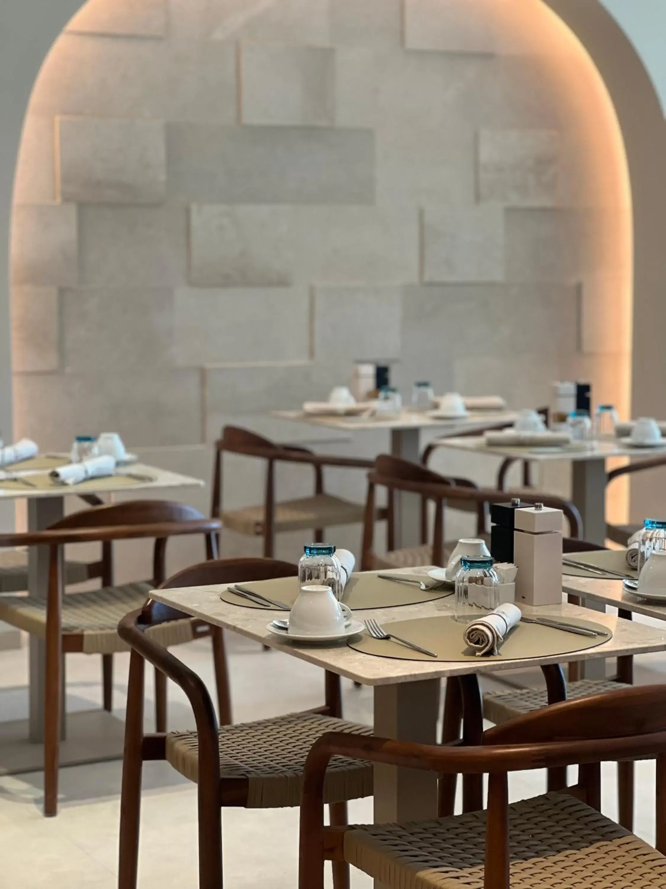 Restaurant/places to eat in Hotel Sumratin Restaurant/places to eat in Hotel Sumratin