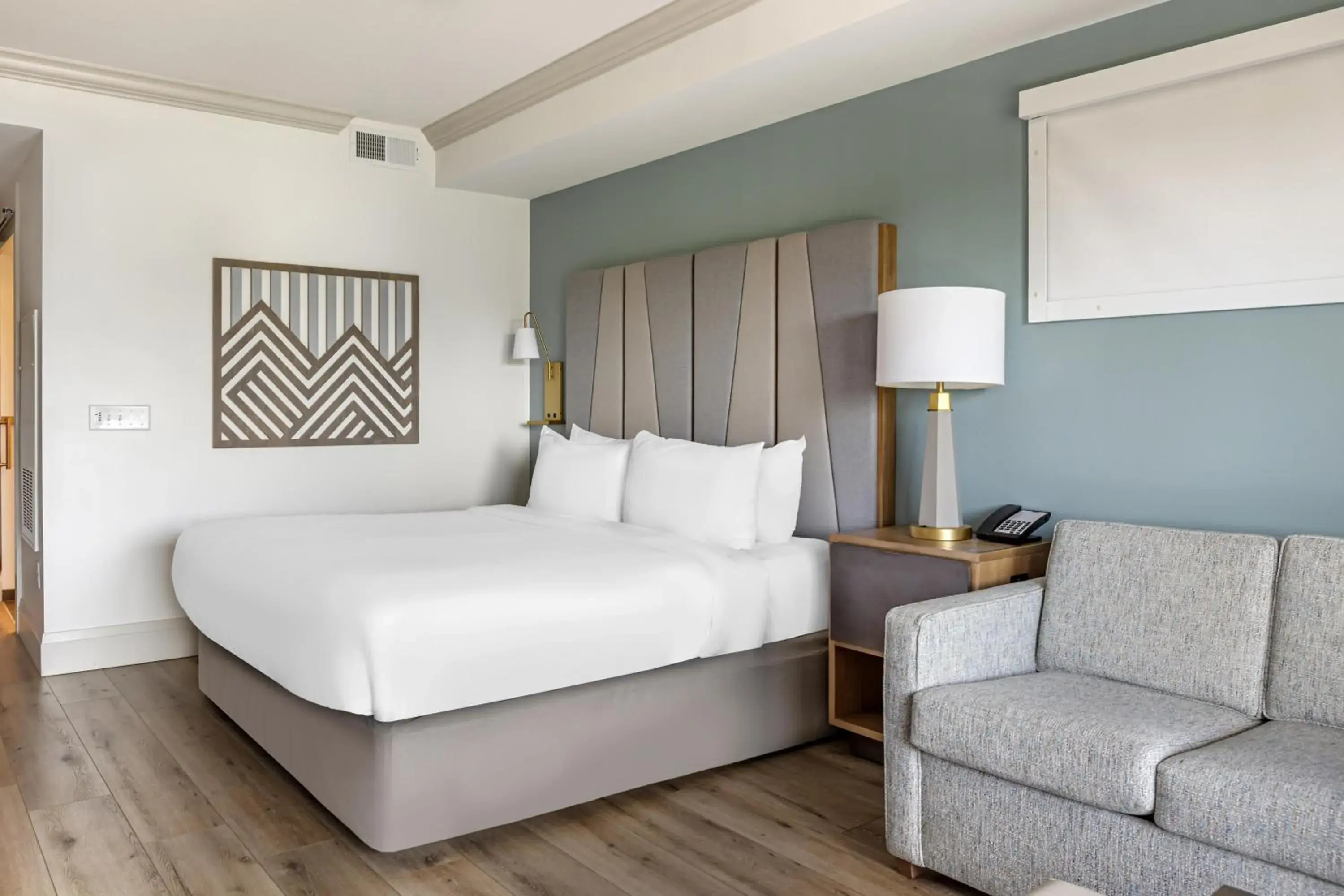 Bed in Hilton Vacation Club Mill Springs Lodge Pigeon Forge Bed in Hilton Vacation Club Mill Springs Lodge Pigeon Forge