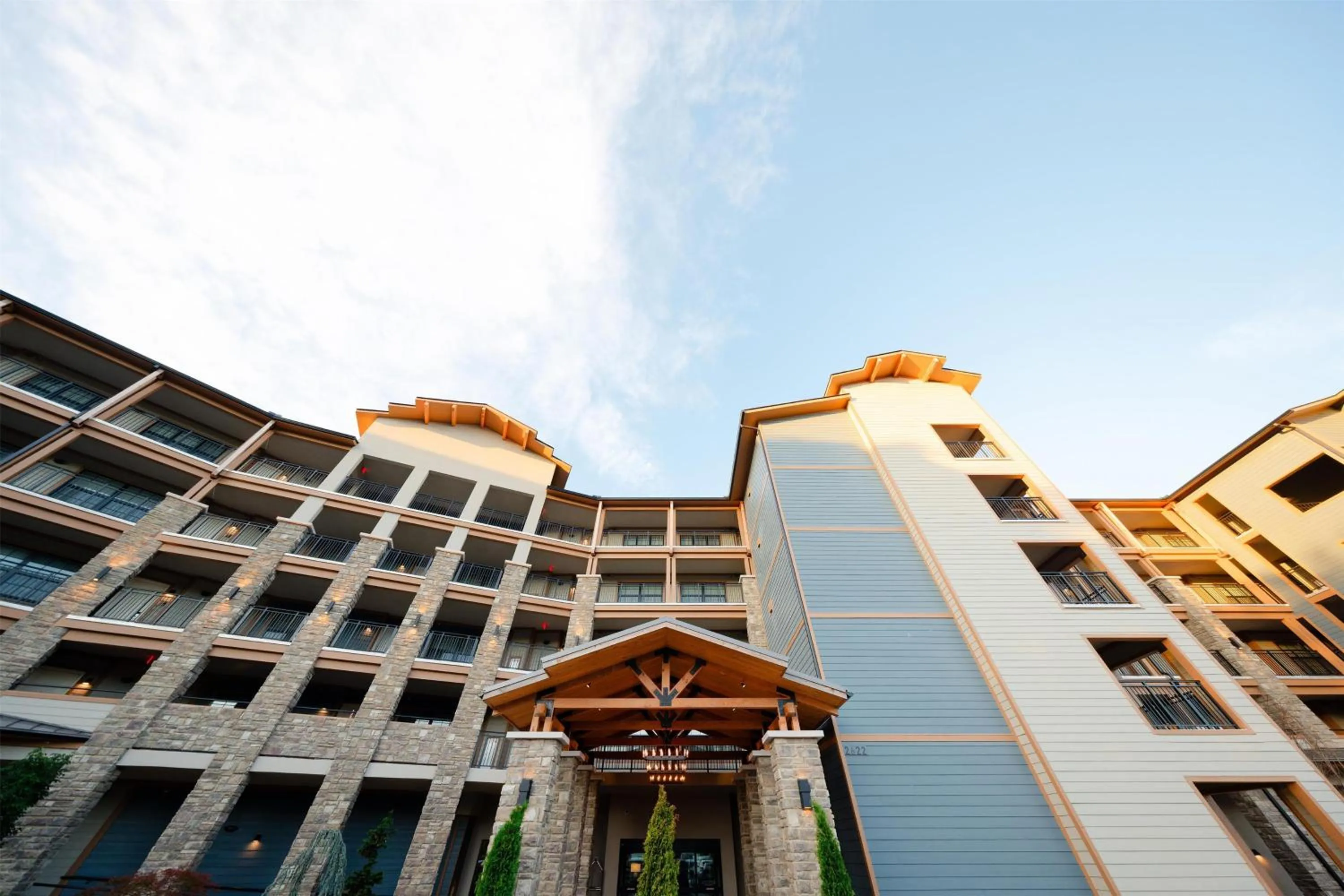 Property building in Hilton Vacation Club Mill Springs Lodge Pigeon Forge