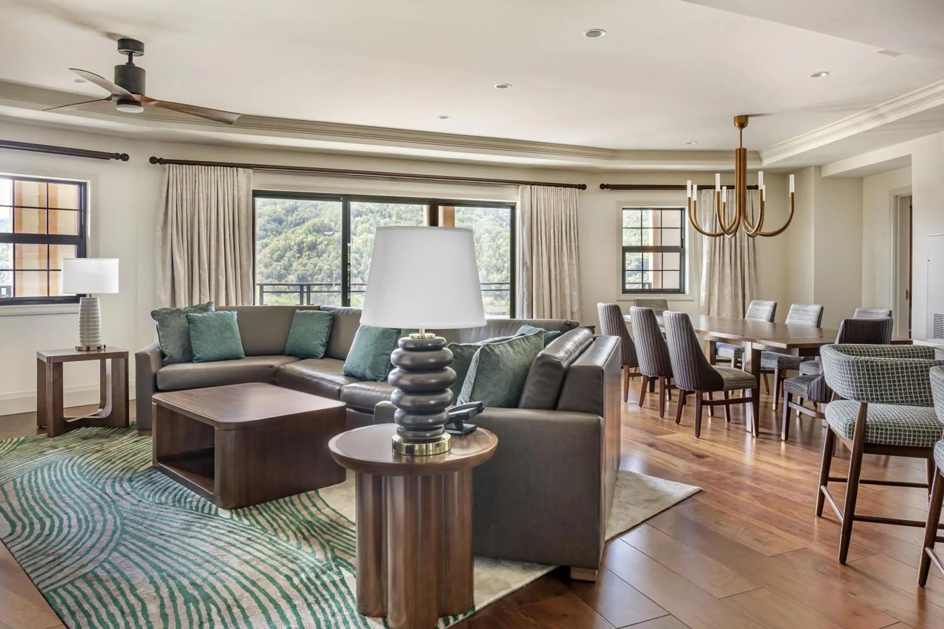 Living room in Hilton Vacation Club Mill Springs Lodge Pigeon Forge Living room in Hilton Vacation Club Mill Springs Lodge Pigeon Forge