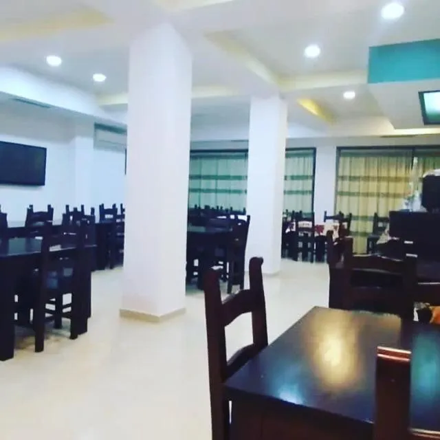 Restaurant/places to eat in Hotel Edland