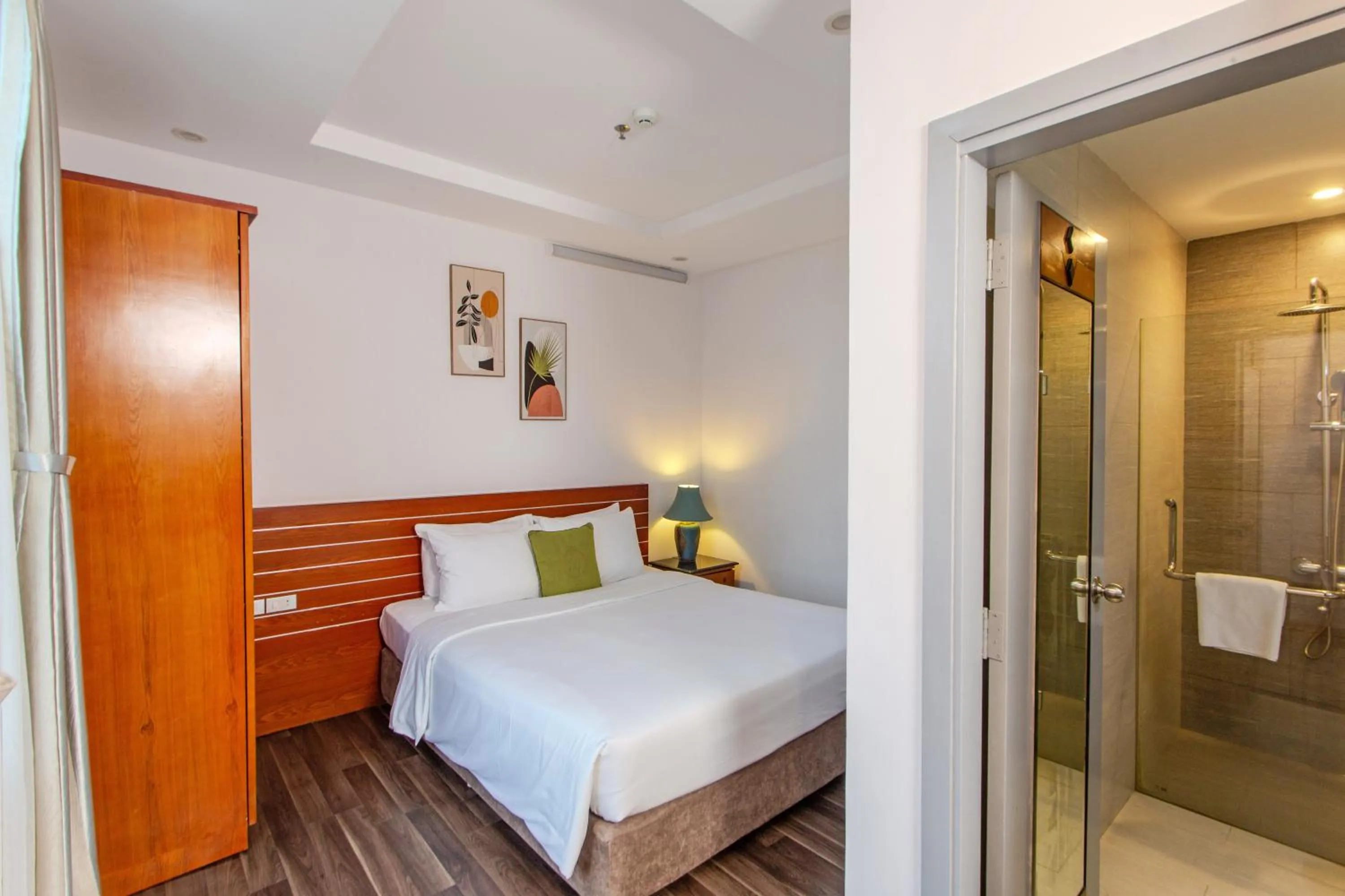 Photo of the whole room, Bed in Richico Apartments And Hotel