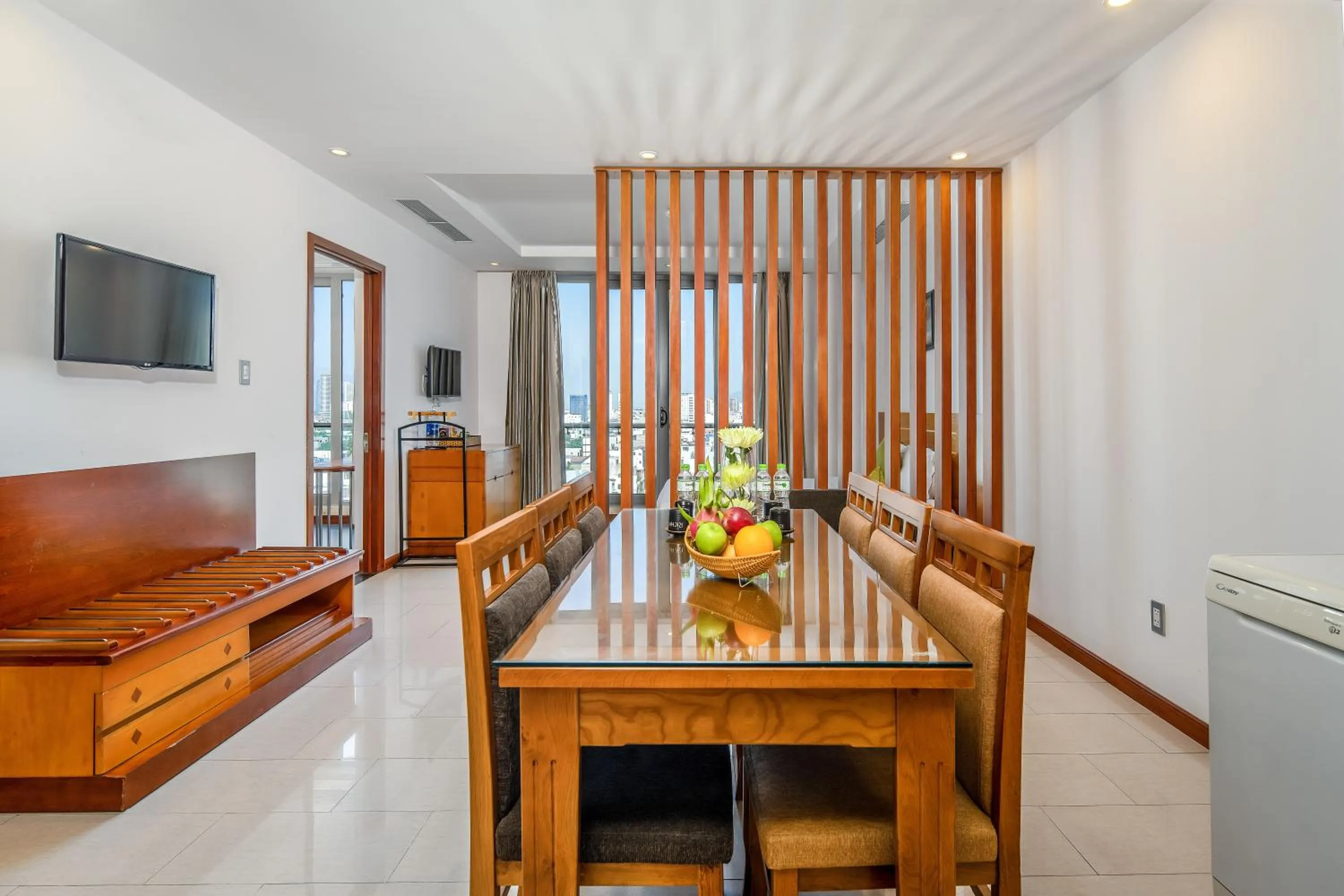 TV and multimedia in Richico Apartments And Hotel