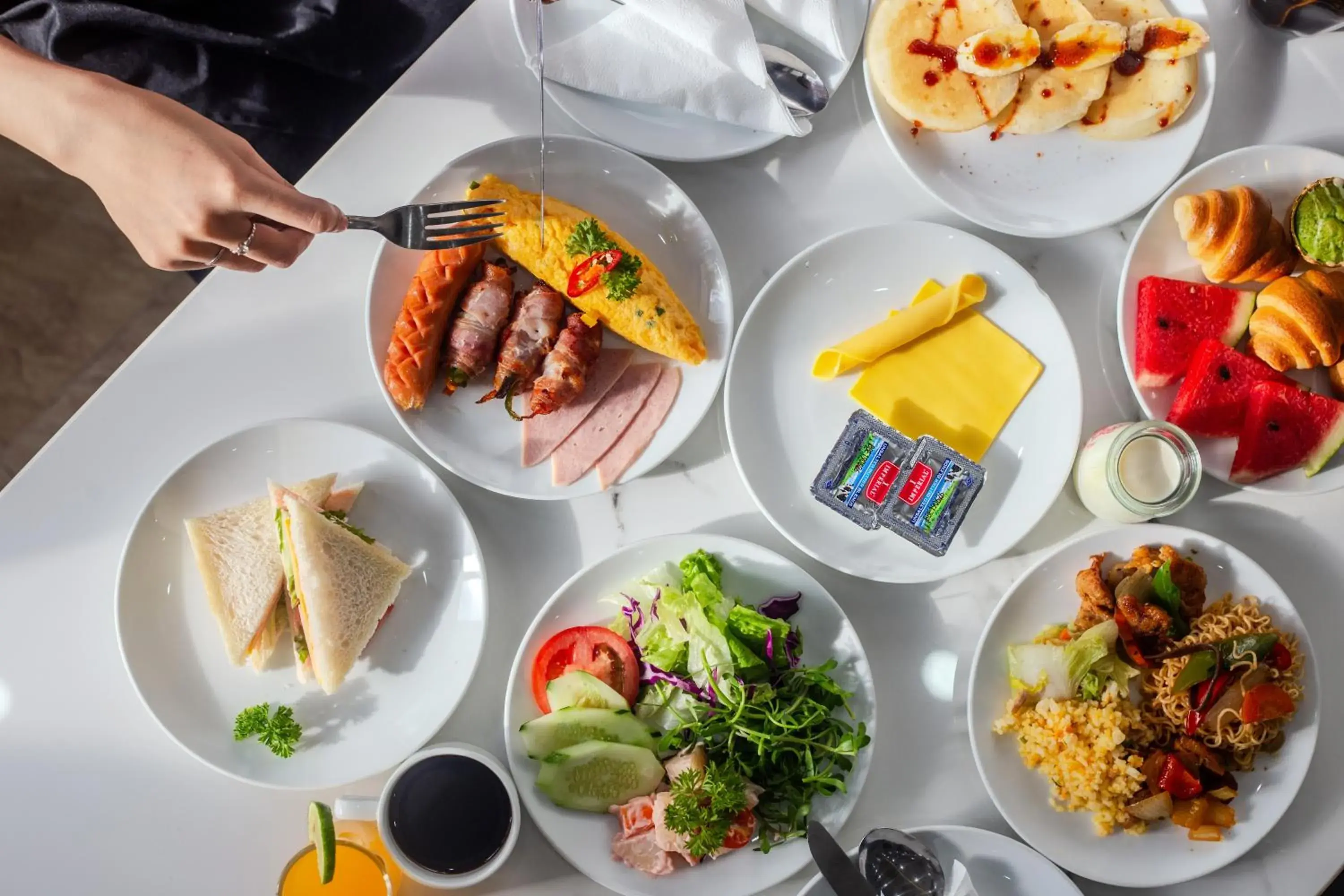 Restaurant/places to eat in Richico Apartments And Hotel Restaurant/places to eat in Richico Apartments And Hotel