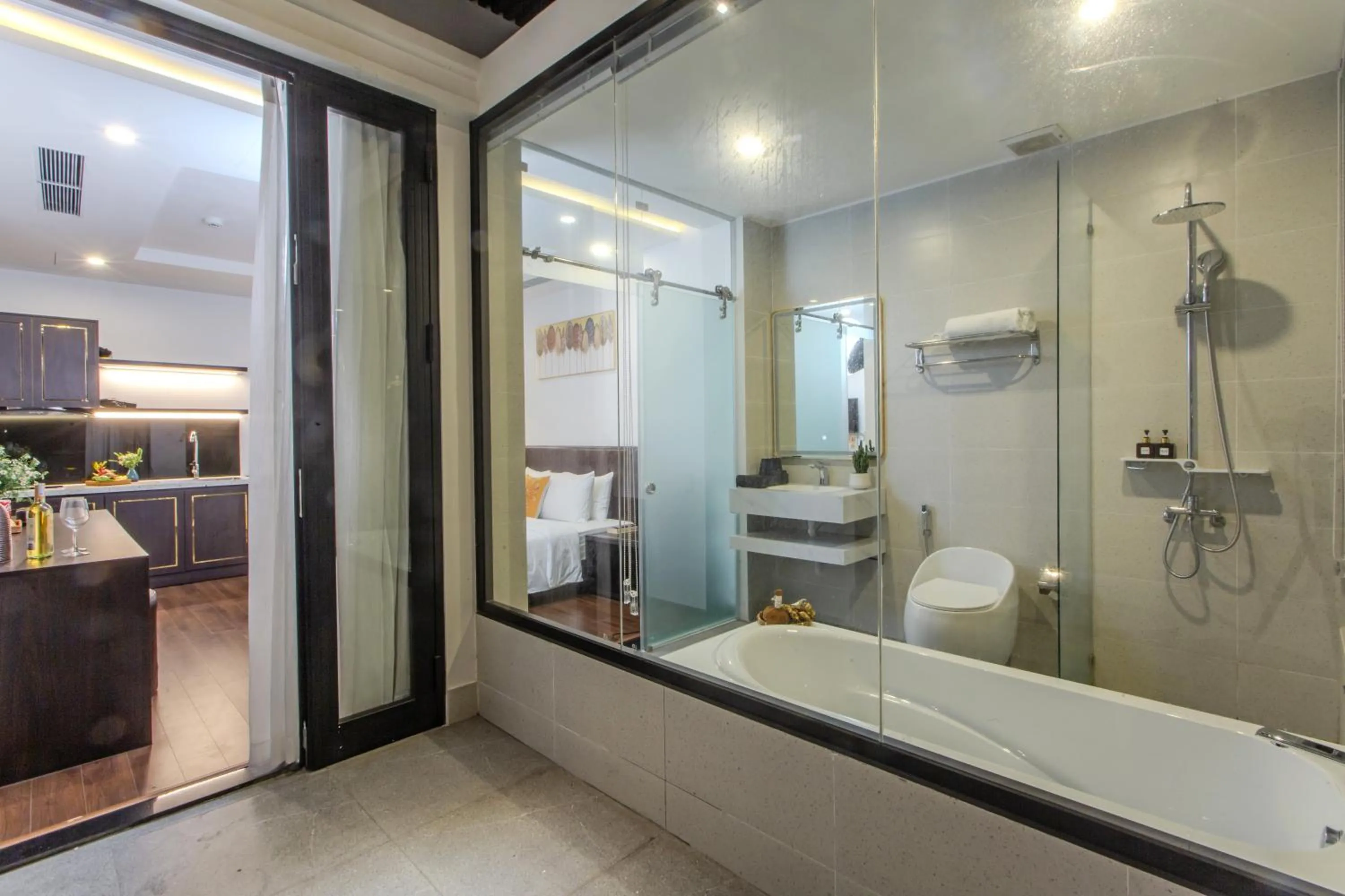 Shower in Richico Apartments And Hotel