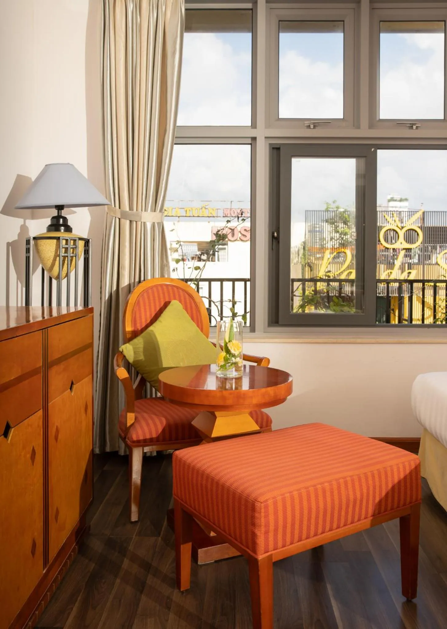 Seating area in Richico Apartments And Hotel