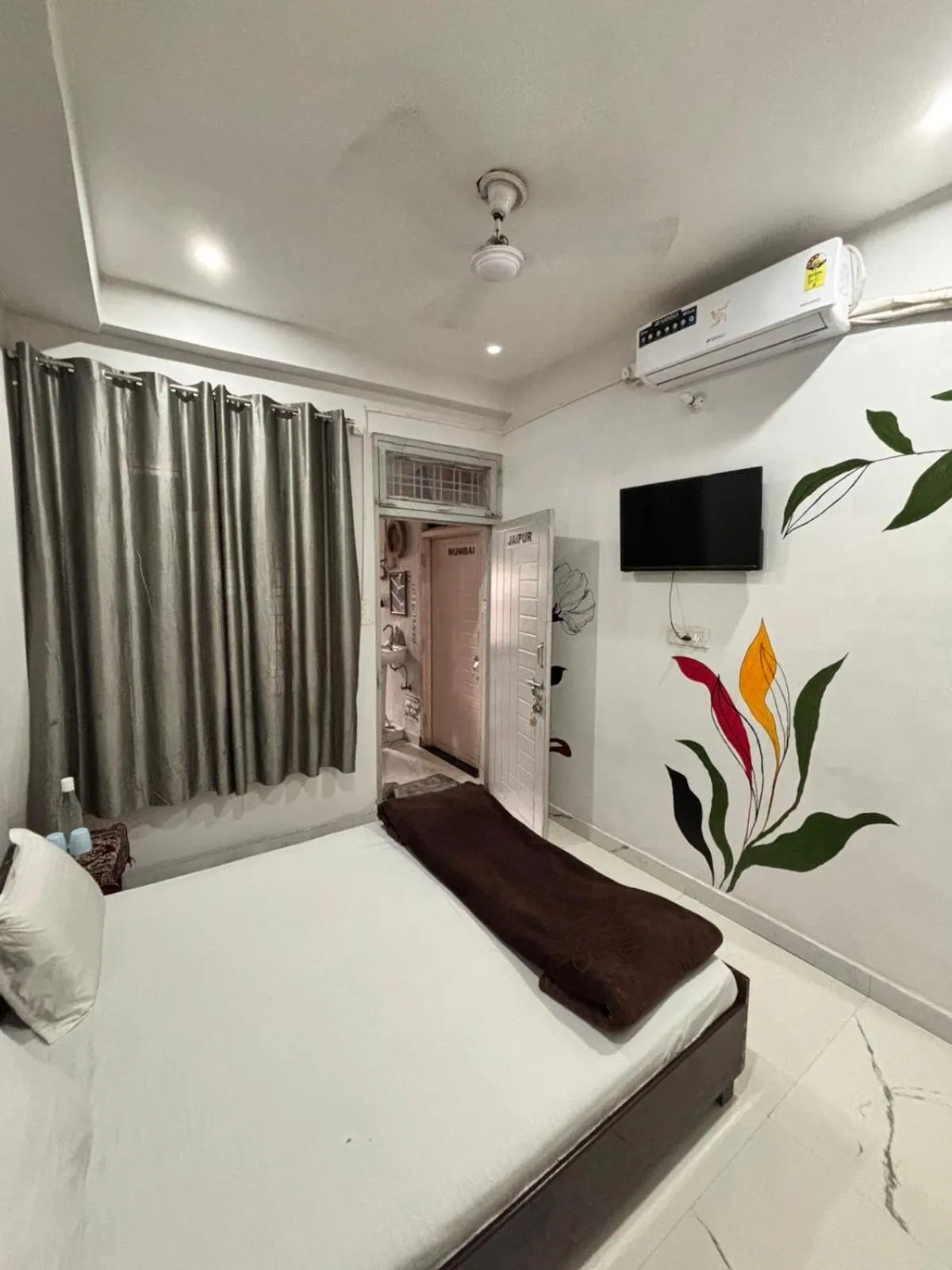 Bed in OLT Hostel Rishikesh