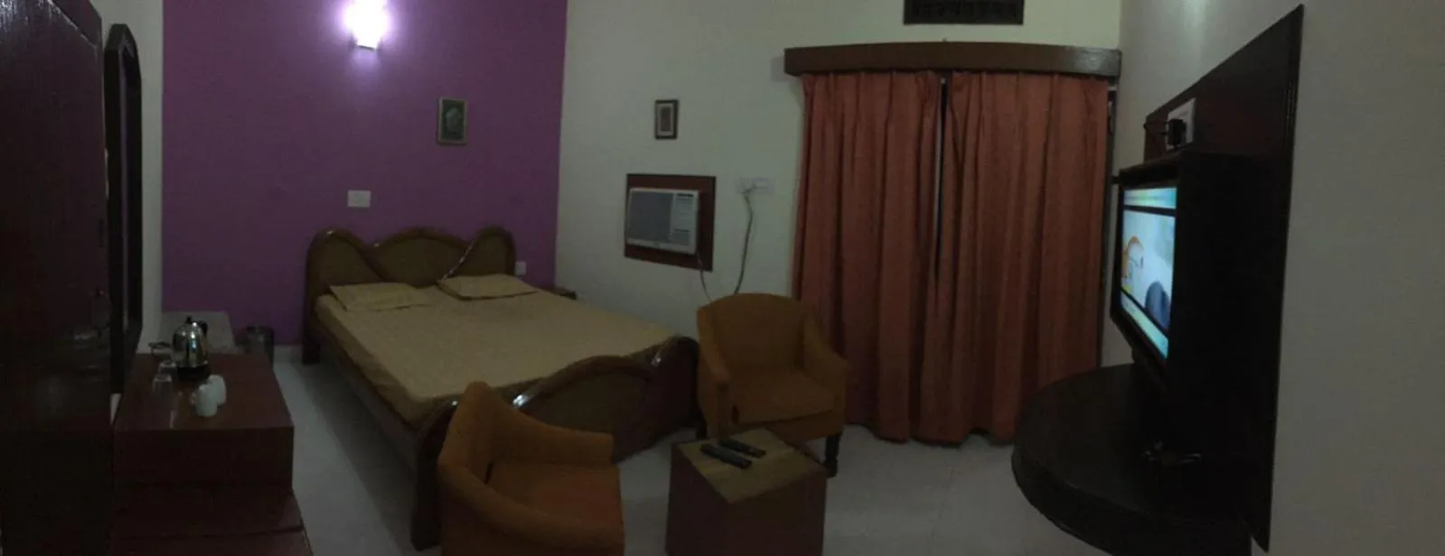 Gautama Hotel