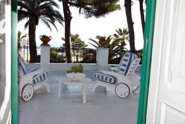 Decorative detail in Villa Argentina