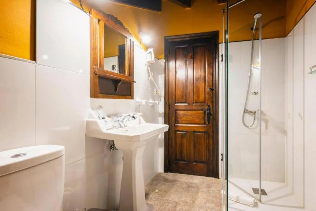 Shower in La Casona de Tresgrandas