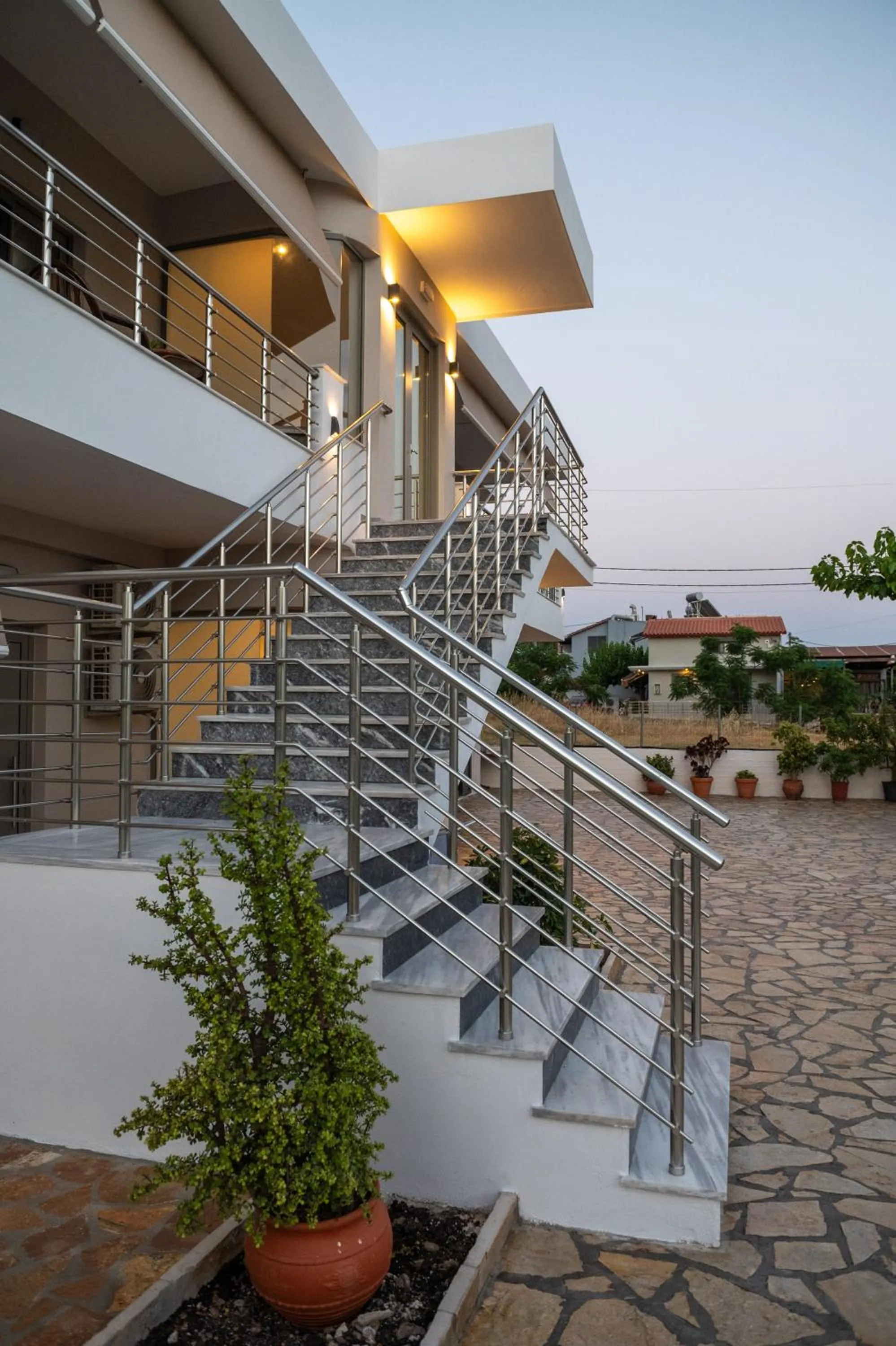 Raptis Apartments