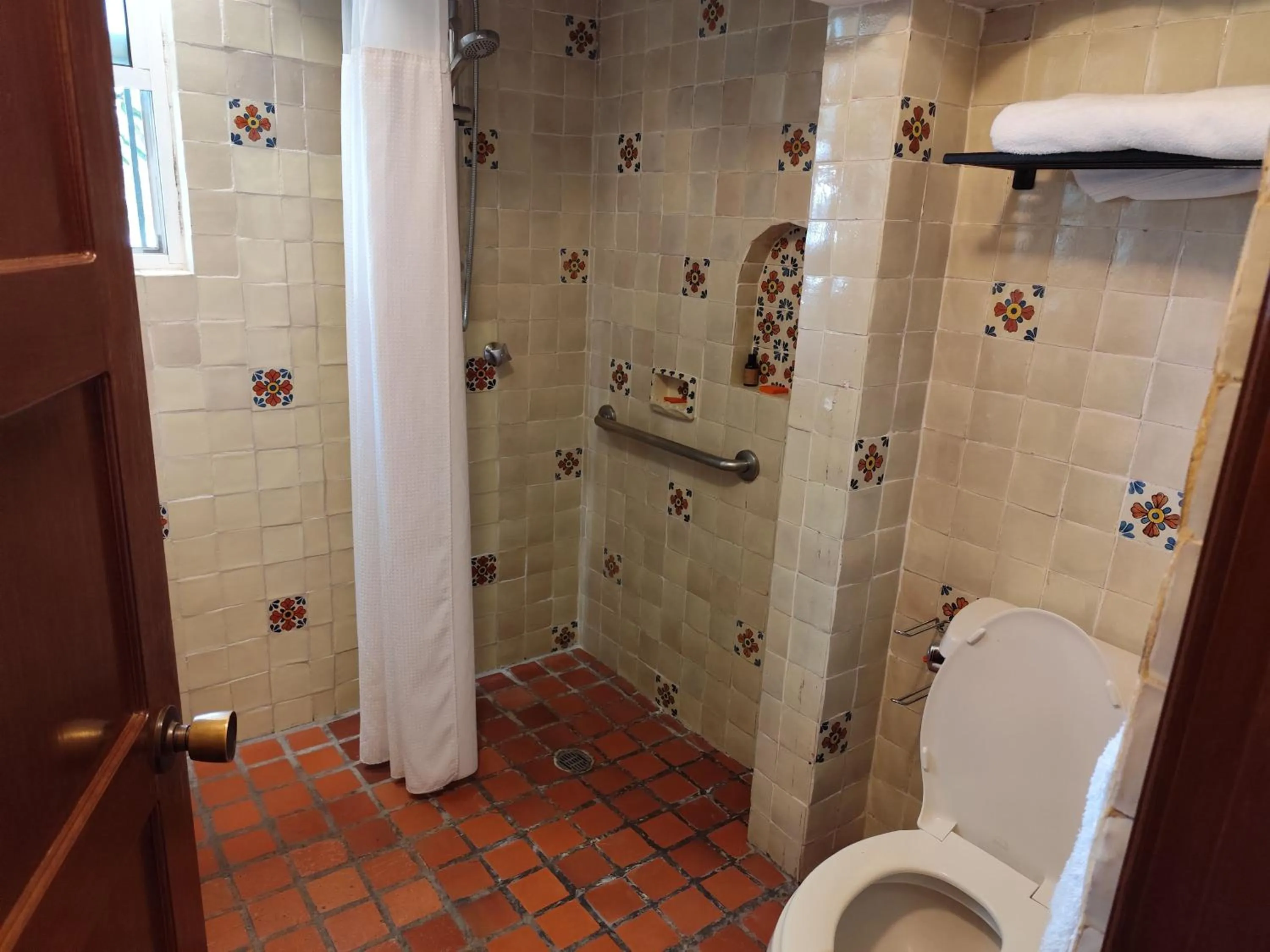 Shower in Casa de las Conchas Cuernavaca