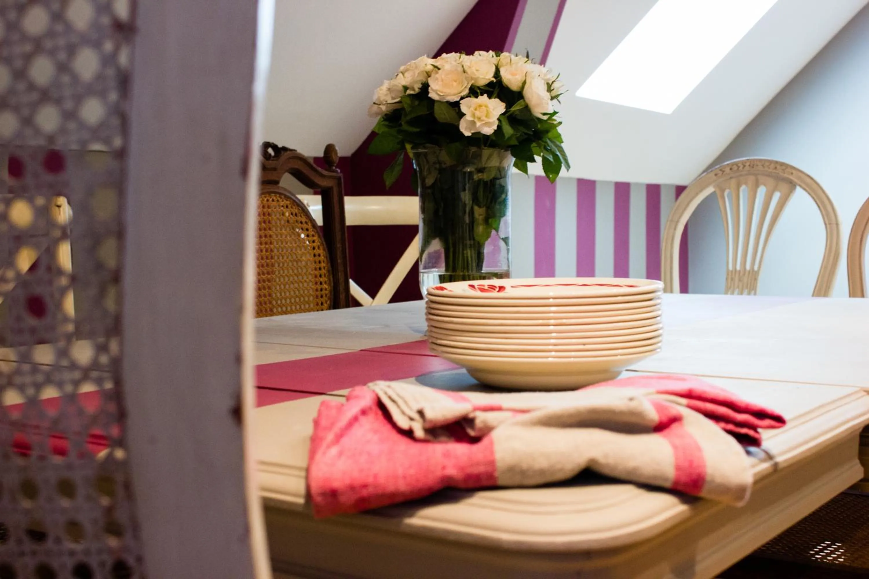 Day, Bed in Lequatorze