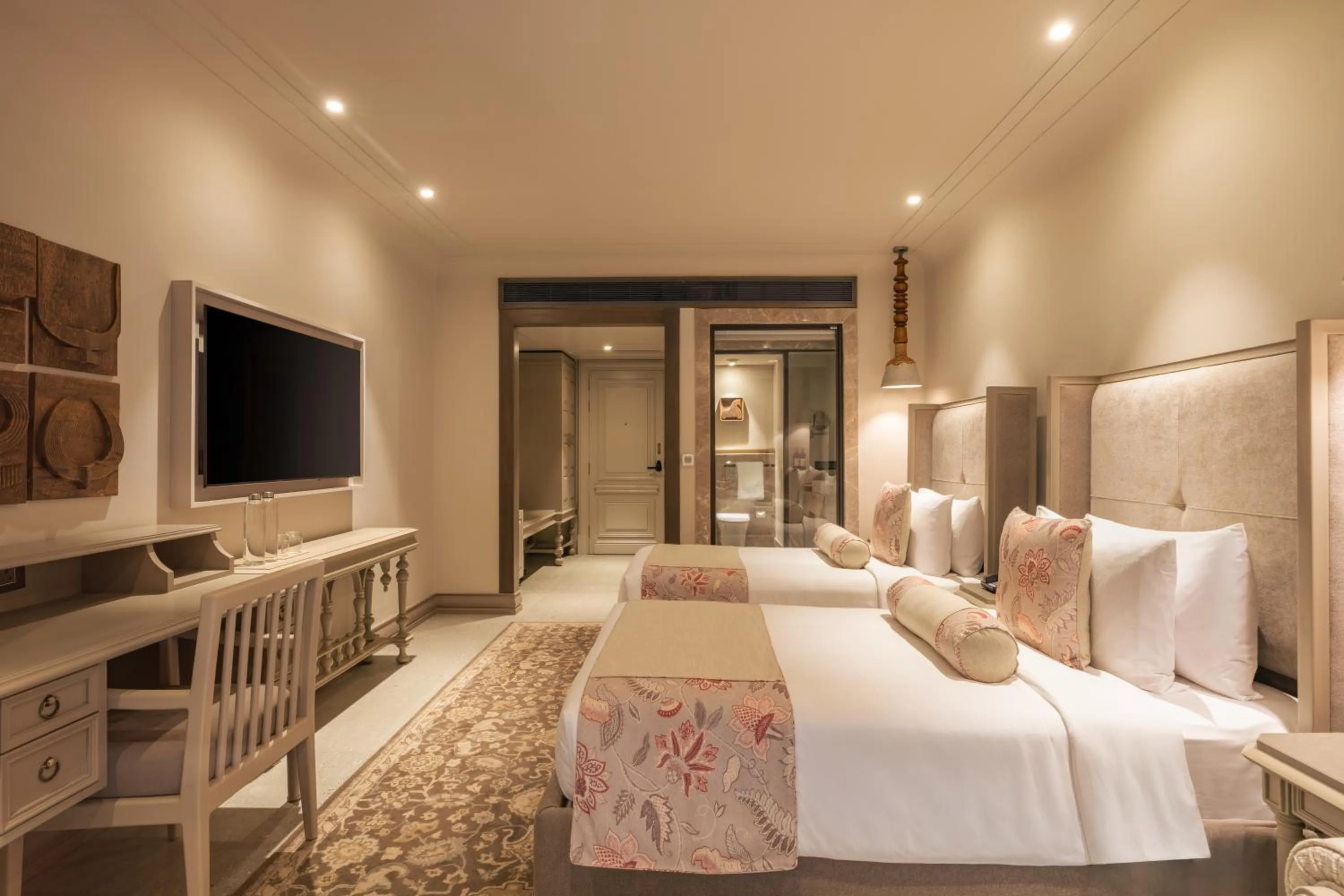 Communal lounge/ TV room, Bed in The Evren, Vagator