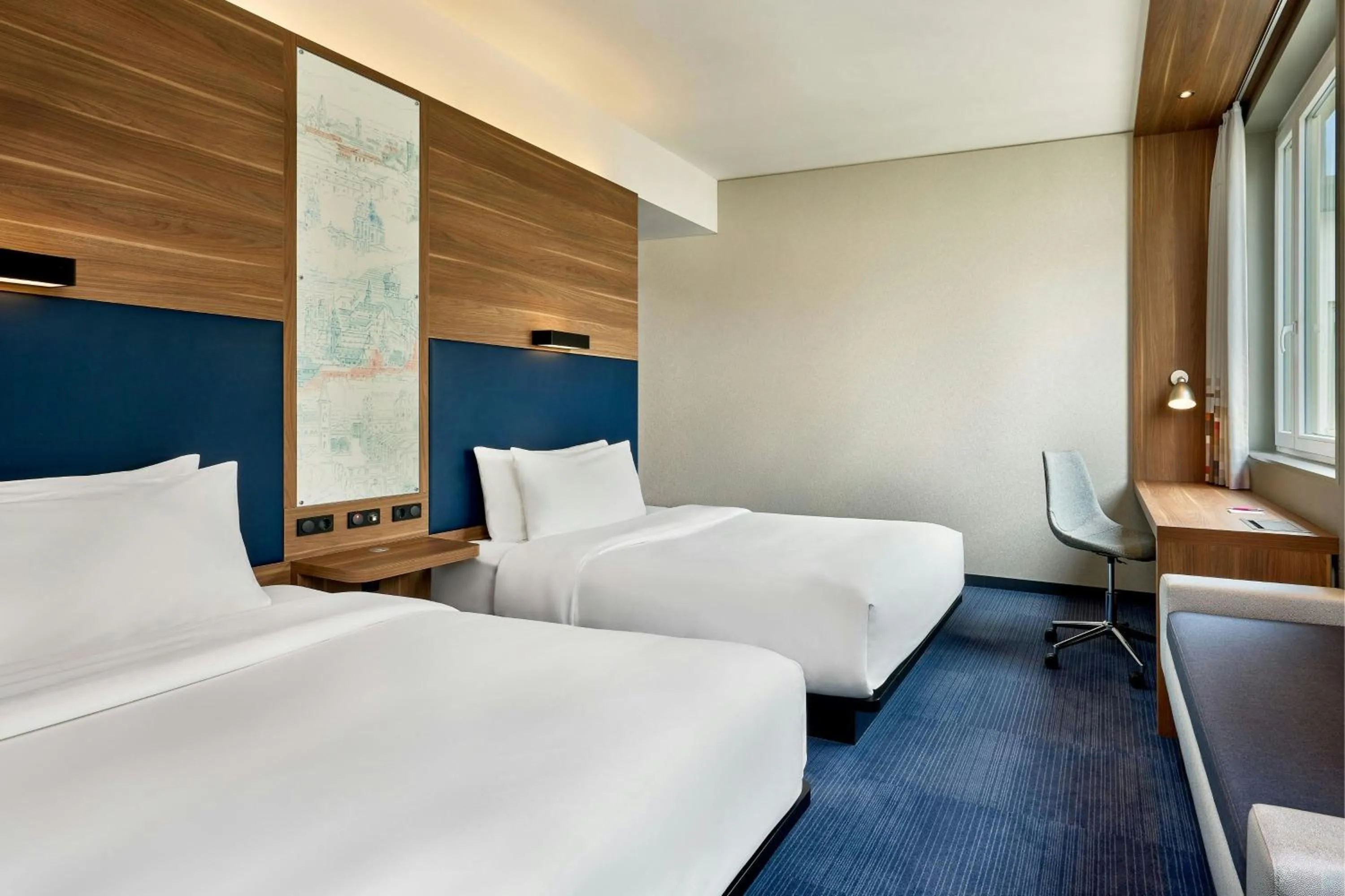 Photo of the whole room, Bed in Aloft München