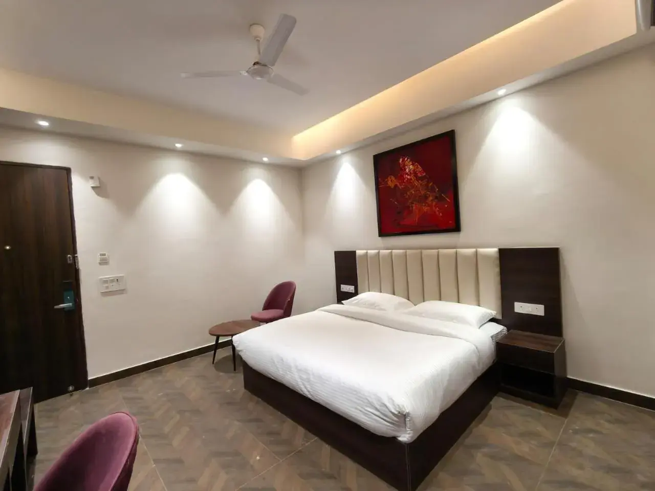 Deluxe Twin Room - single occupancy in The Altruist Hotel Sec-57 Deluxe Twin Room - single occupancy in The Altruist Hotel Sec-57