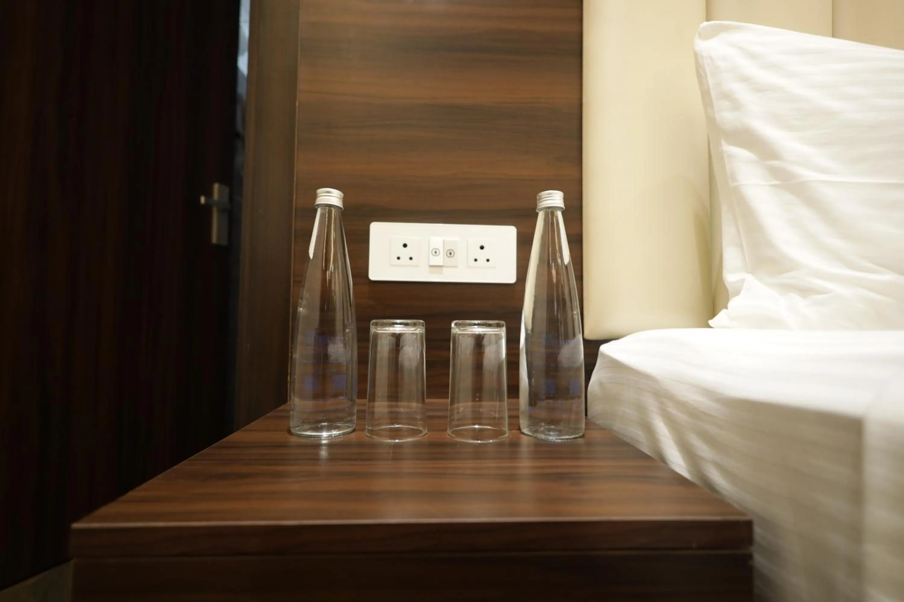 Bedroom, Bed in The Altruist Hotel Sec-57