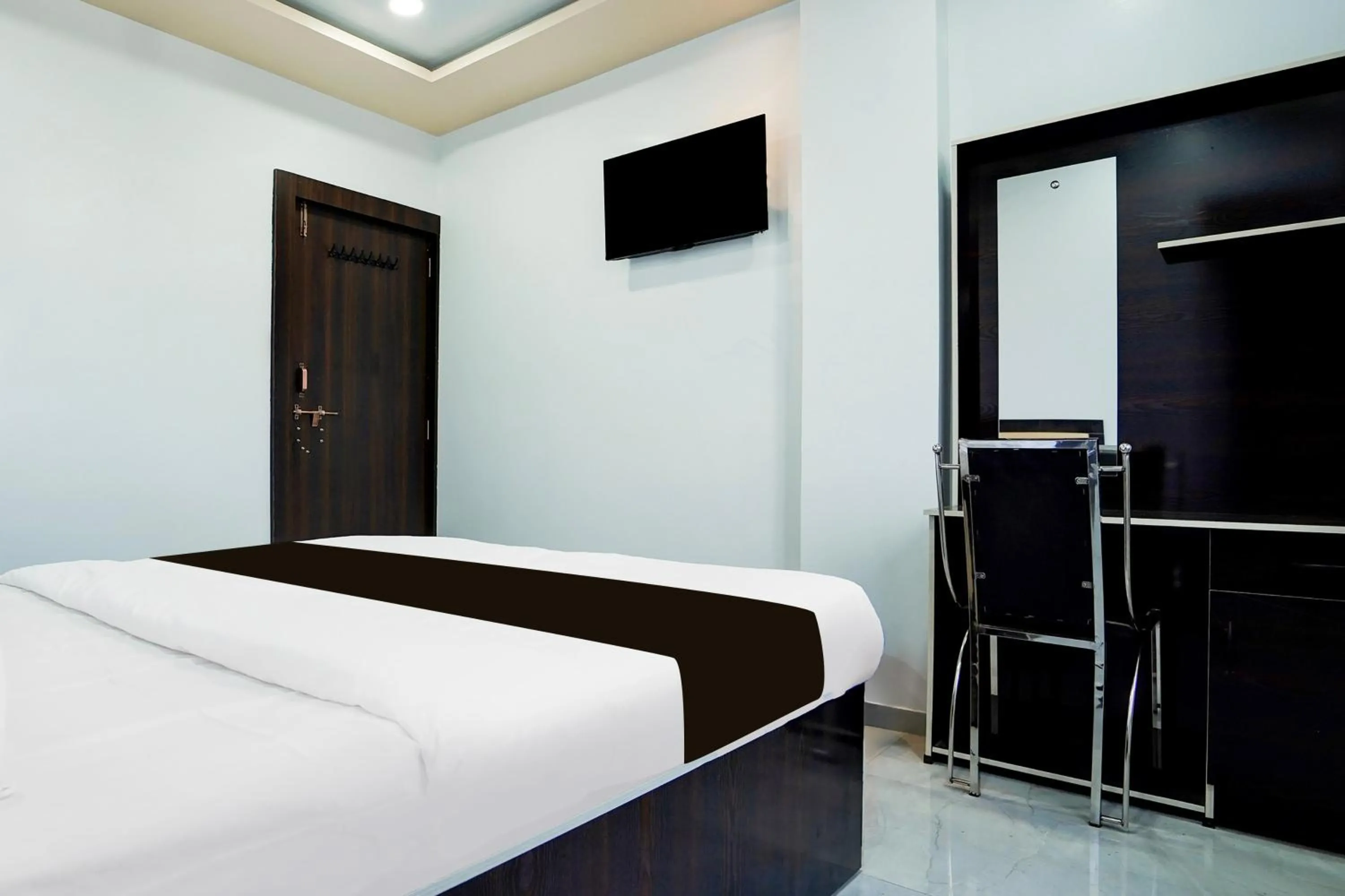 Bedroom, Bed in Super Hotel O Dabha Hilltop
