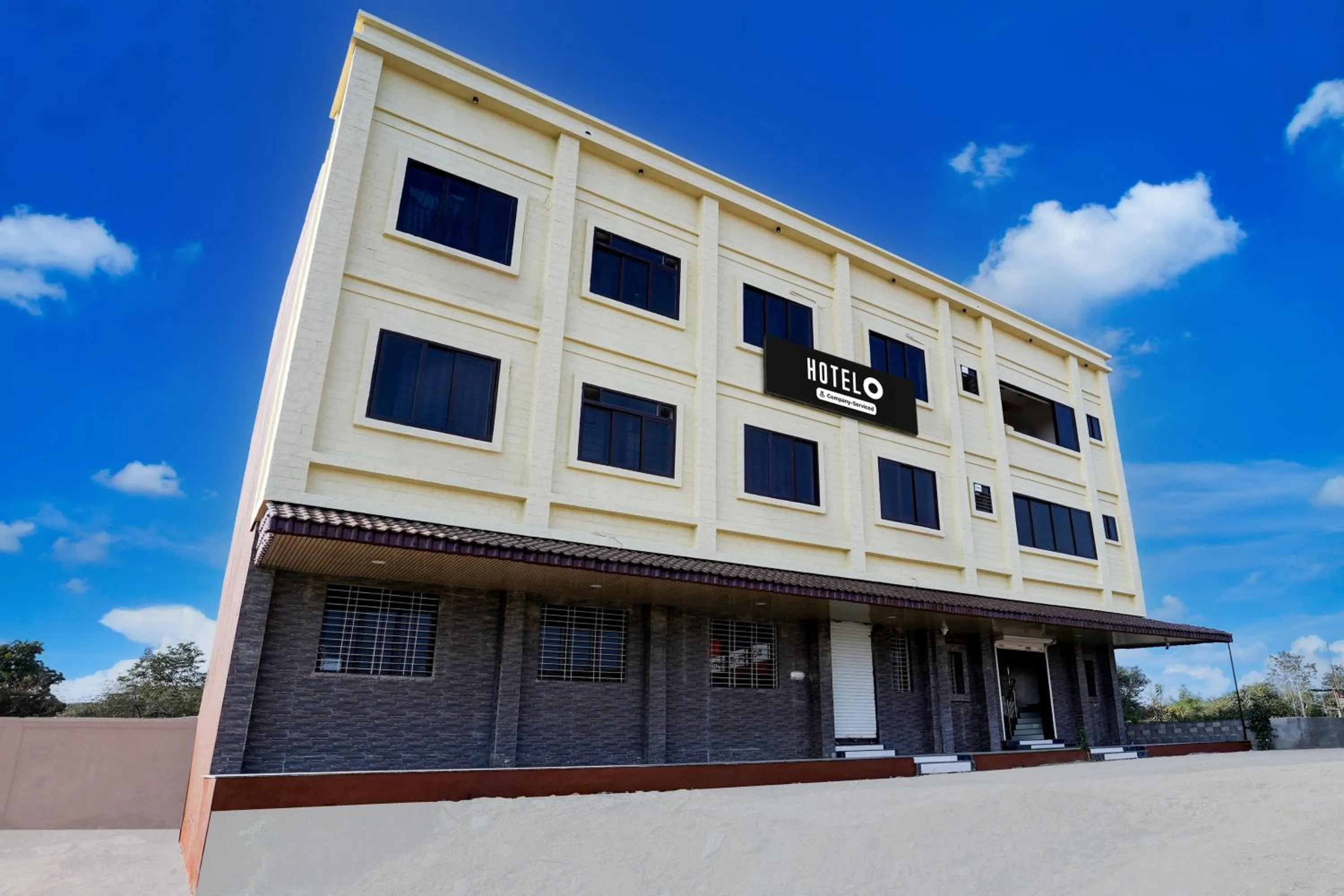 Facade/entrance in Super Hotel O Dabha Hilltop
