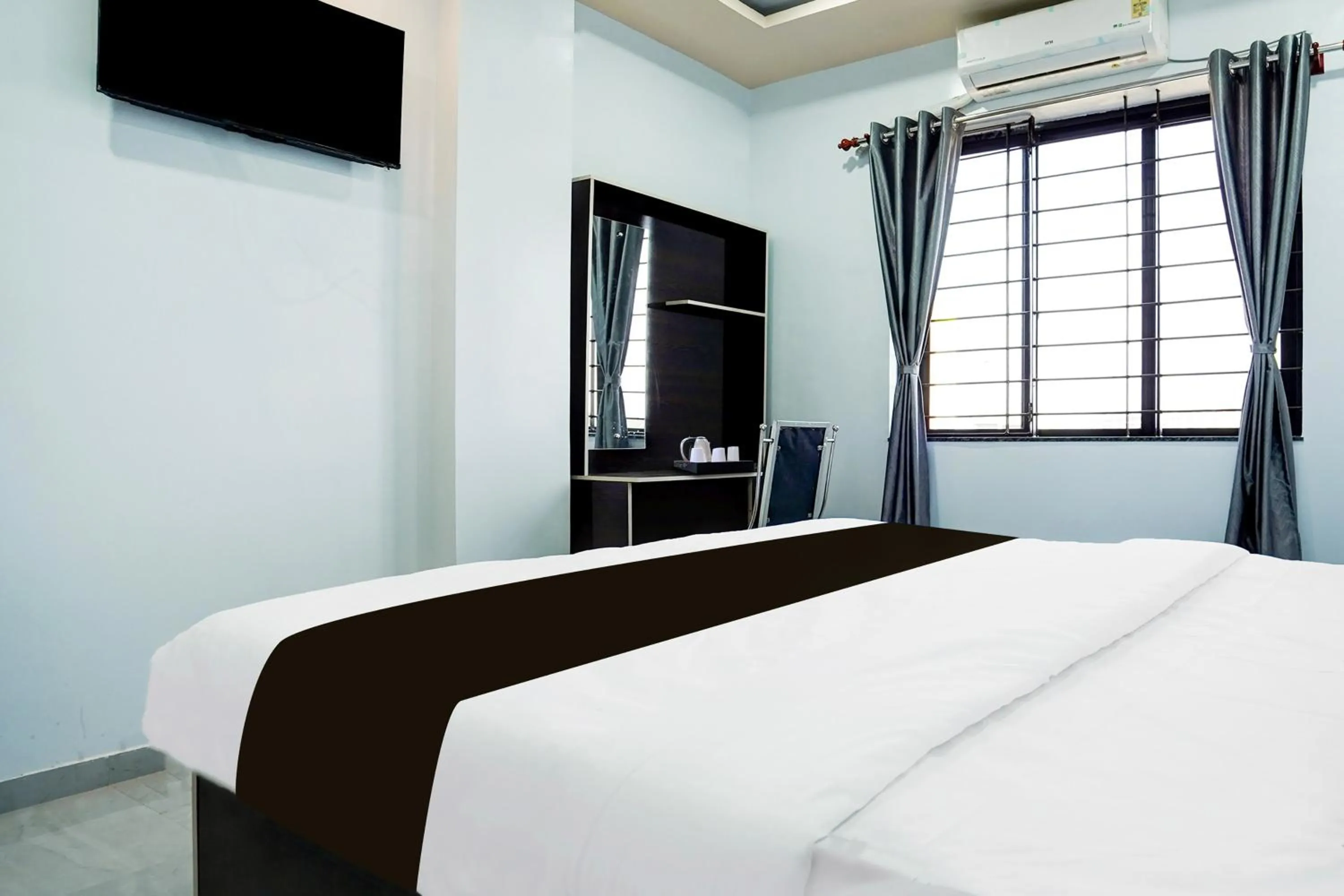 Bedroom, Bed in Super Hotel O Dabha Hilltop