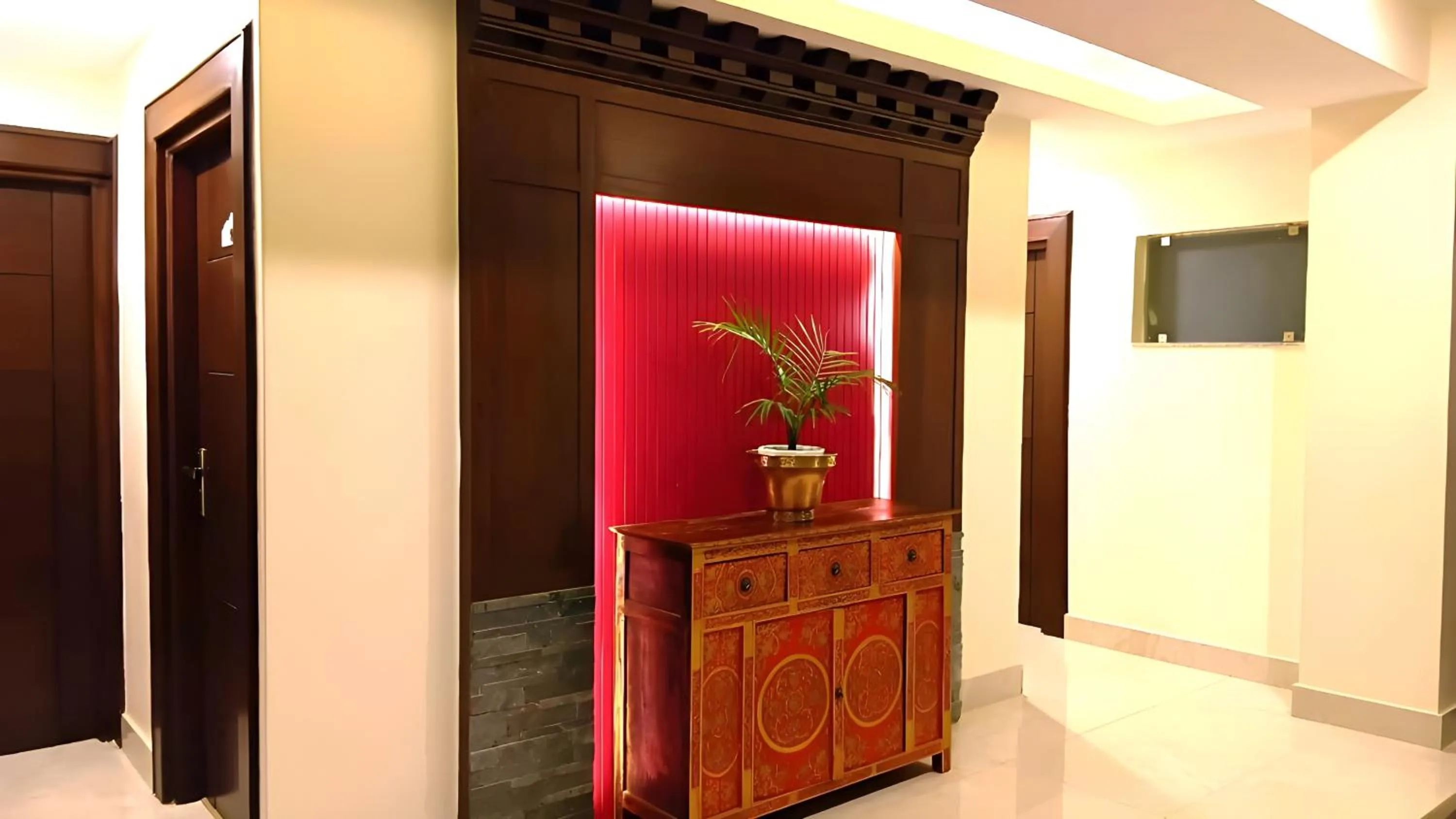 Property building in Hotel Sherpani