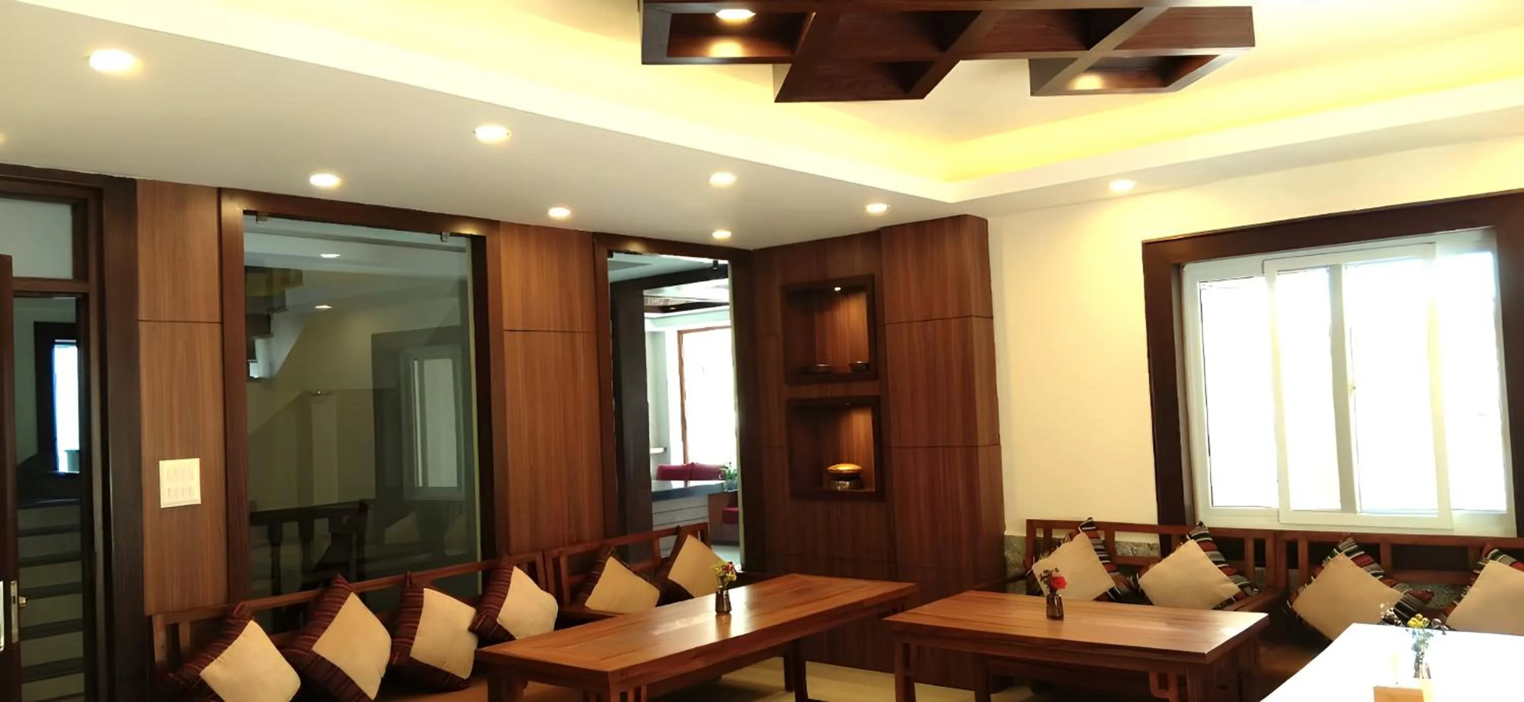 Lobby or reception in Hotel Sherpani