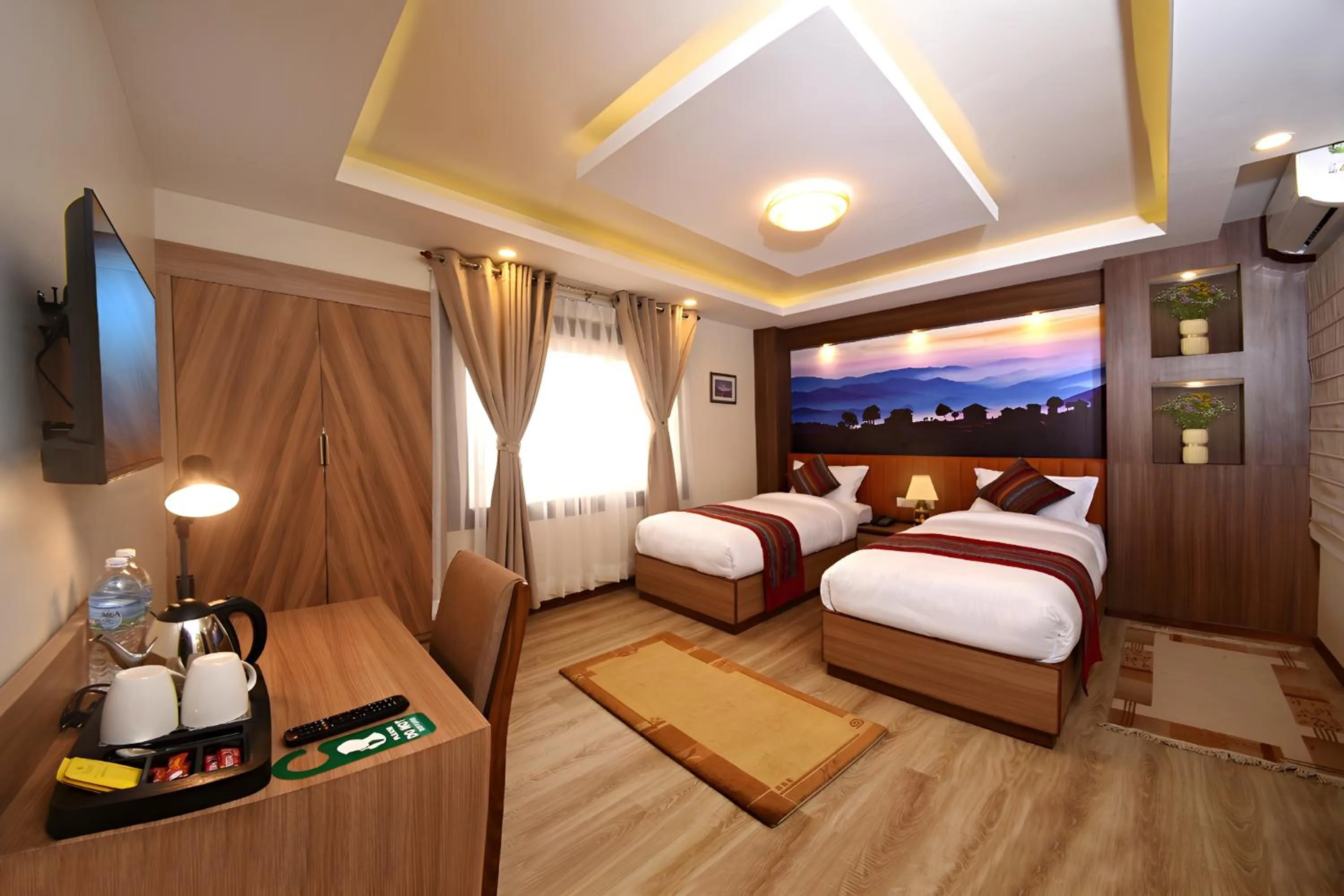 Bedroom, Bed in Hotel Sherpani