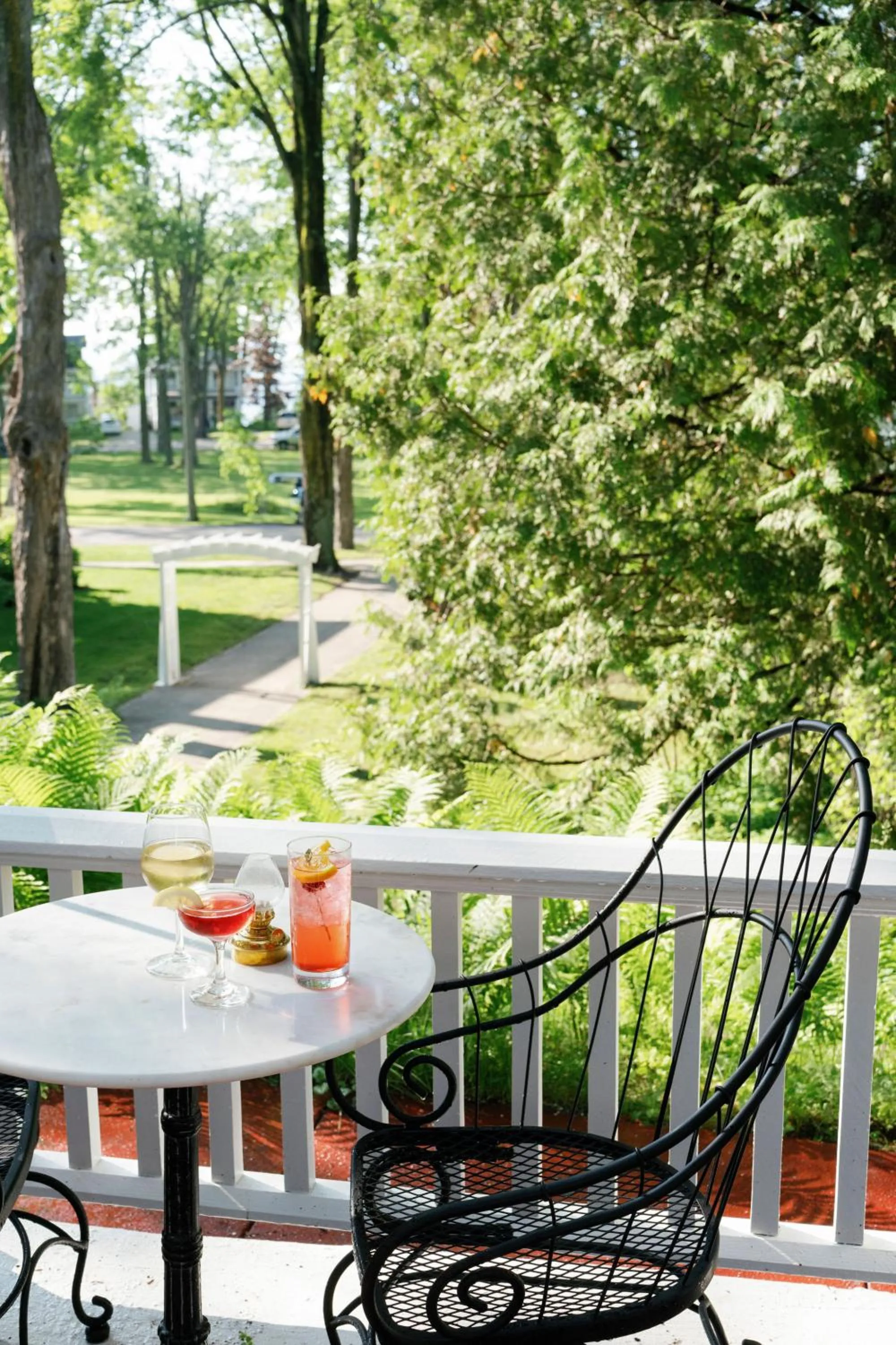 Lounge or bar in Terrace Inn and 1911 Restaurant