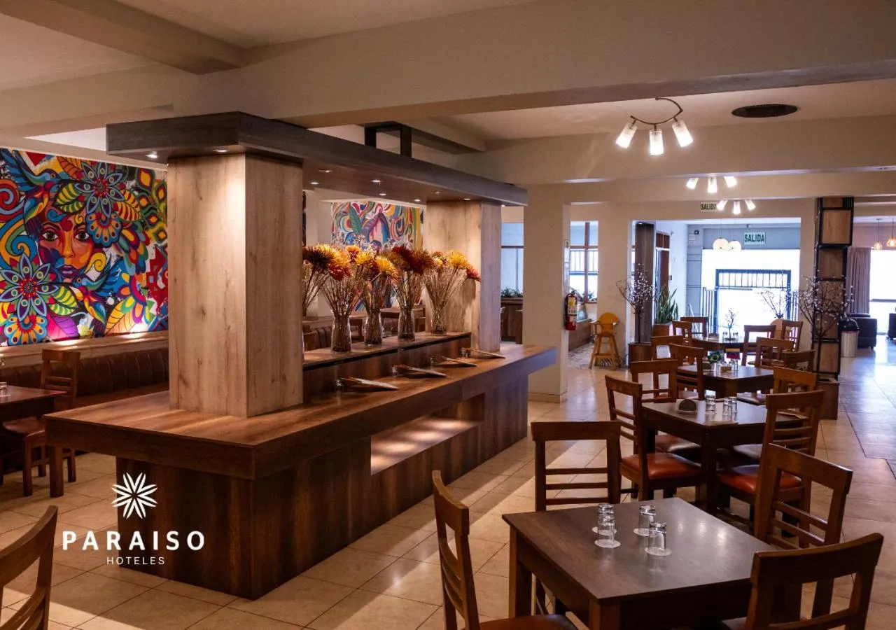 Restaurant/places to eat in Hoteles Paraiso TRUJILLO