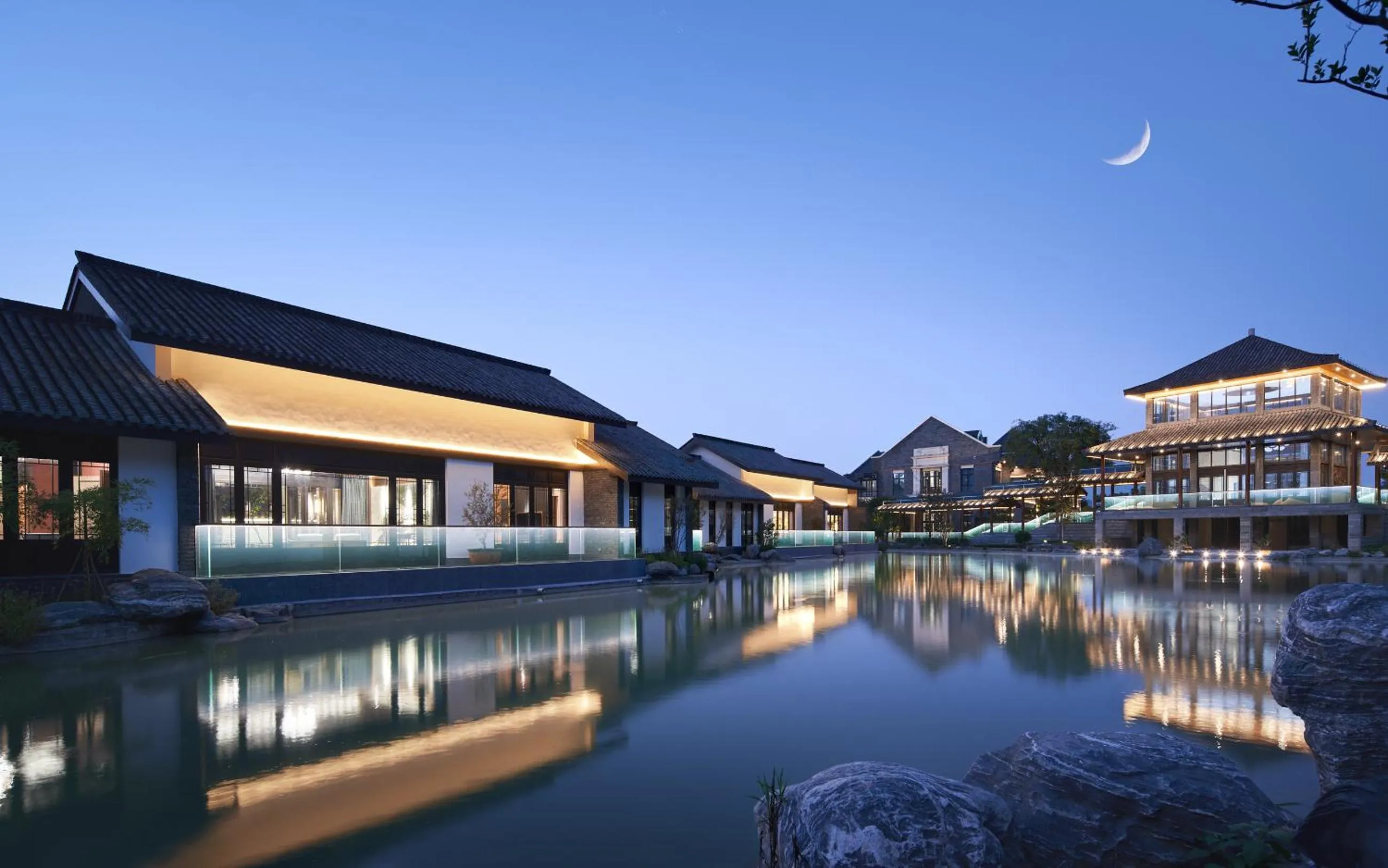 Property building in Moonrise Hotels Resorts