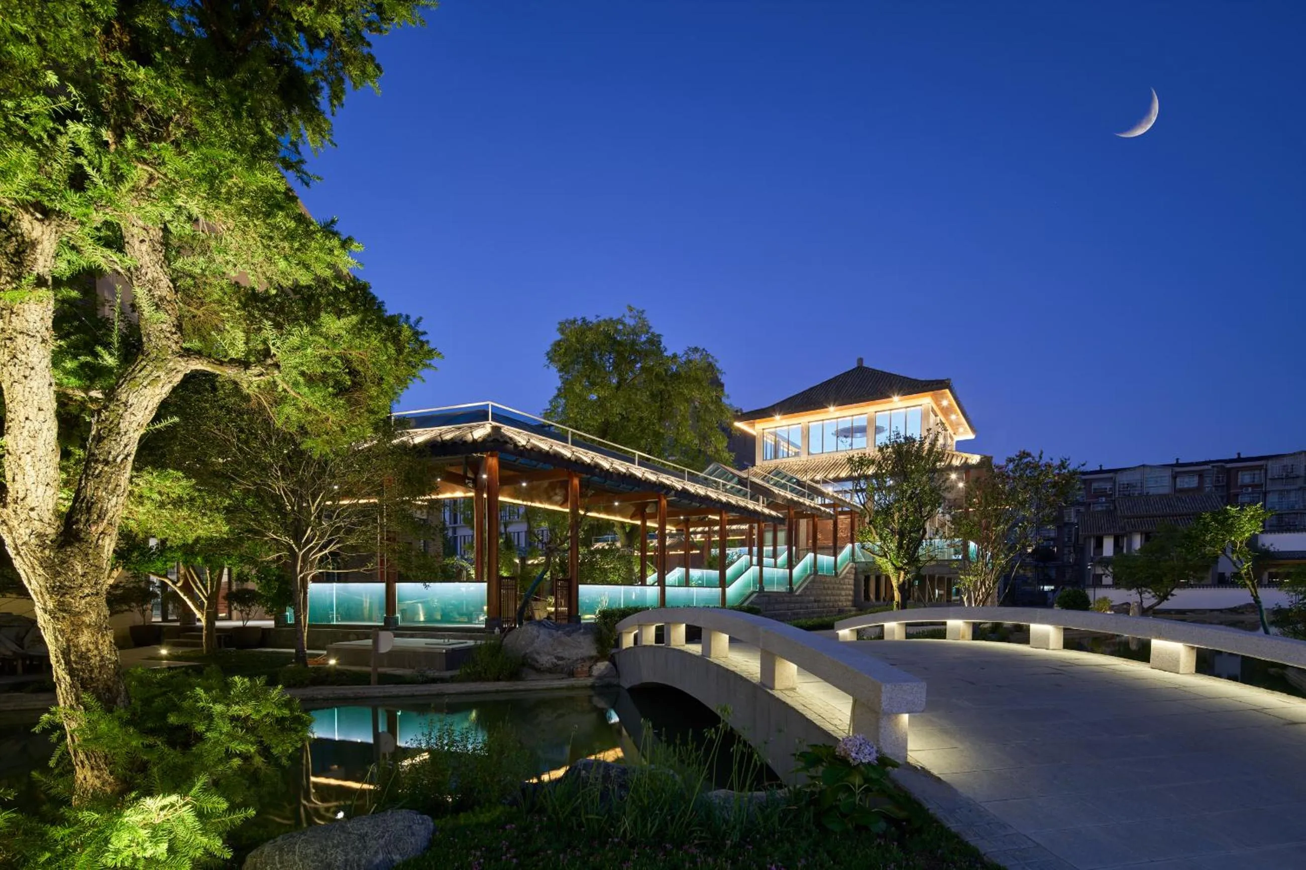 Property building in Moonrise Hotels Resorts
