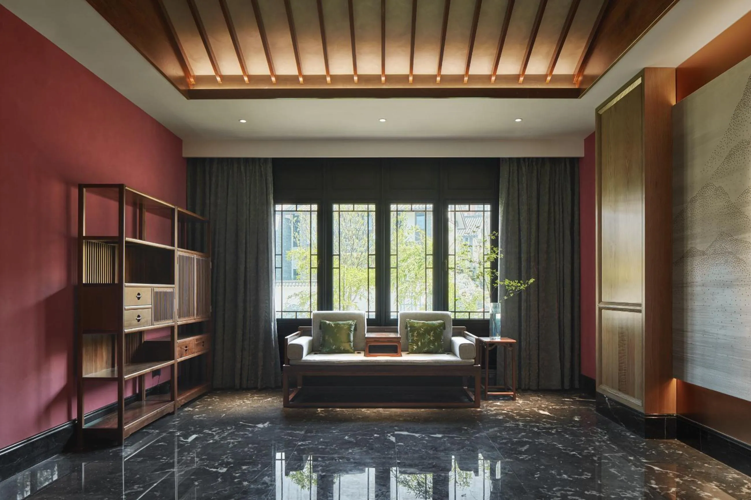 TV and multimedia in Moonrise Hotels Resorts