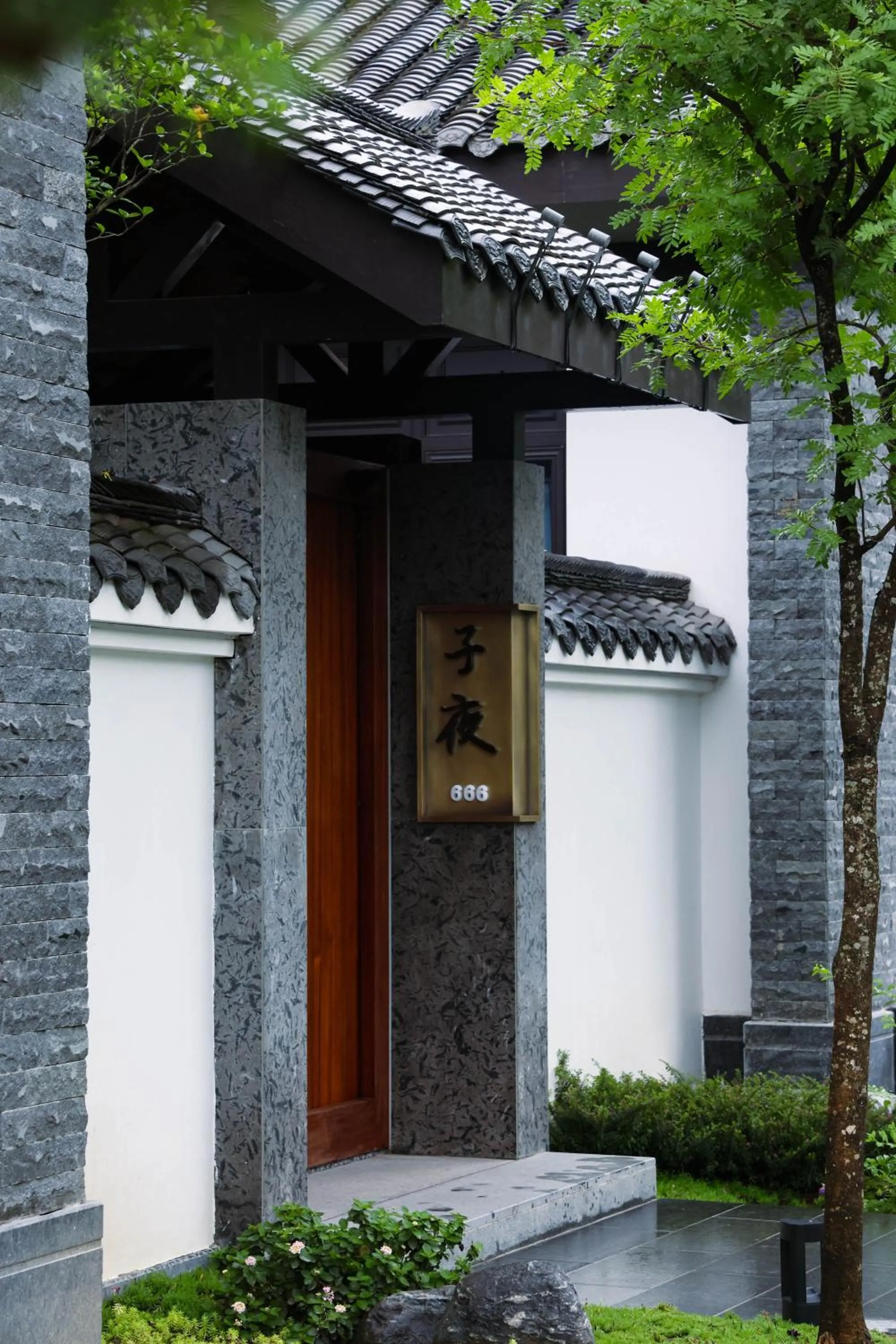 Property building in Moonrise Hotels Resorts