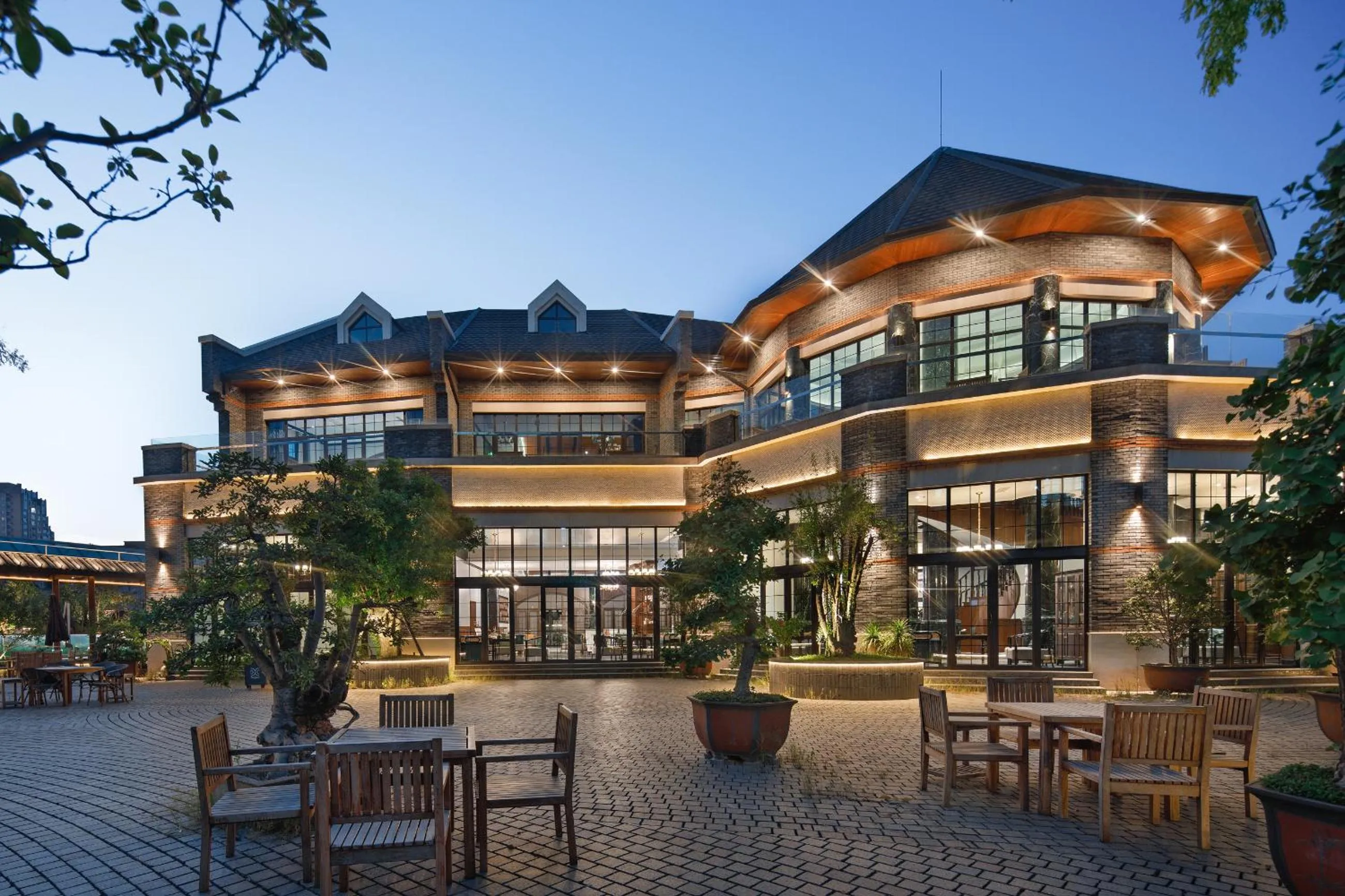 Moonrise Hotels Resorts